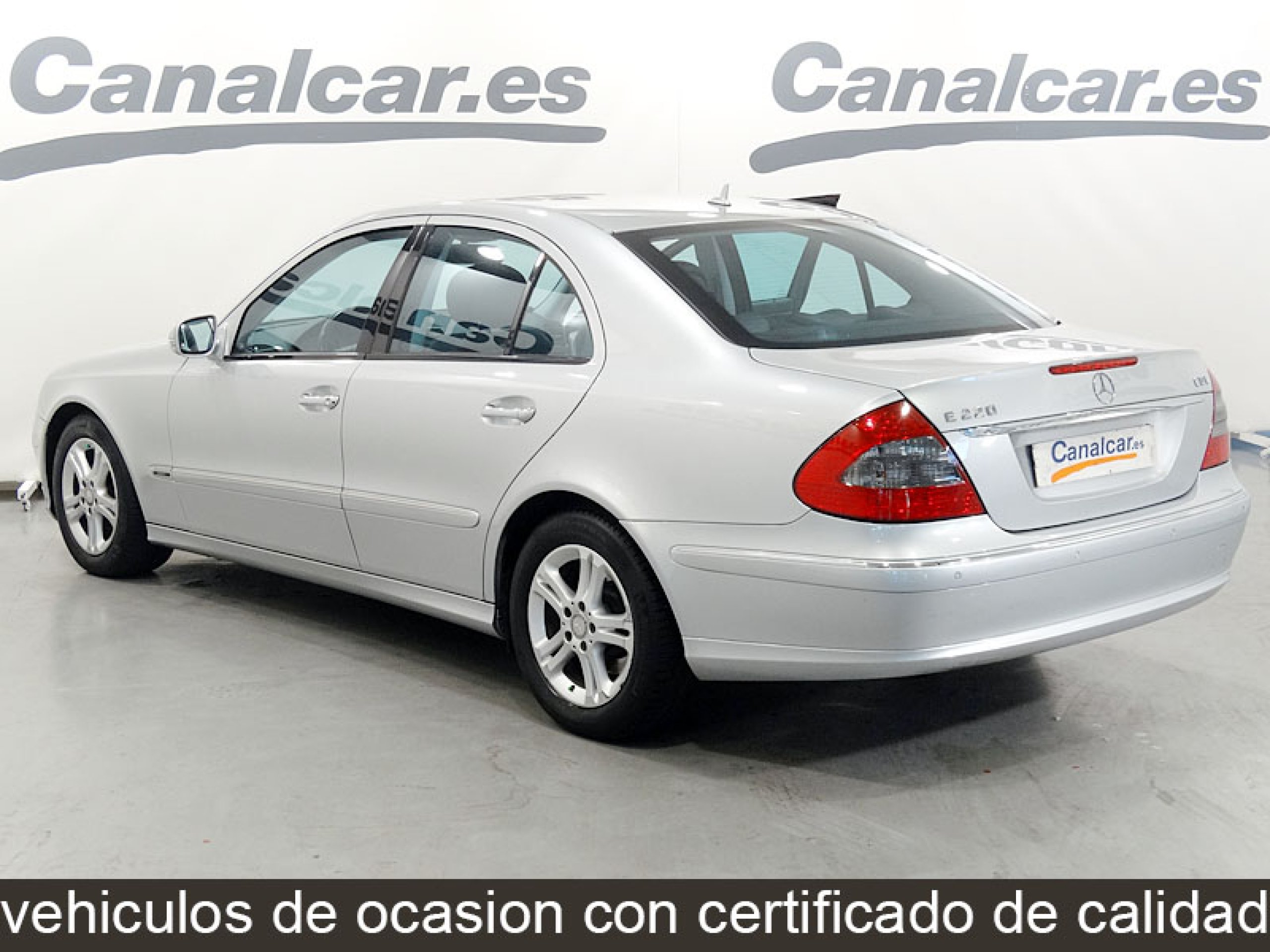 Foto Mercedes-Benz E 220 9