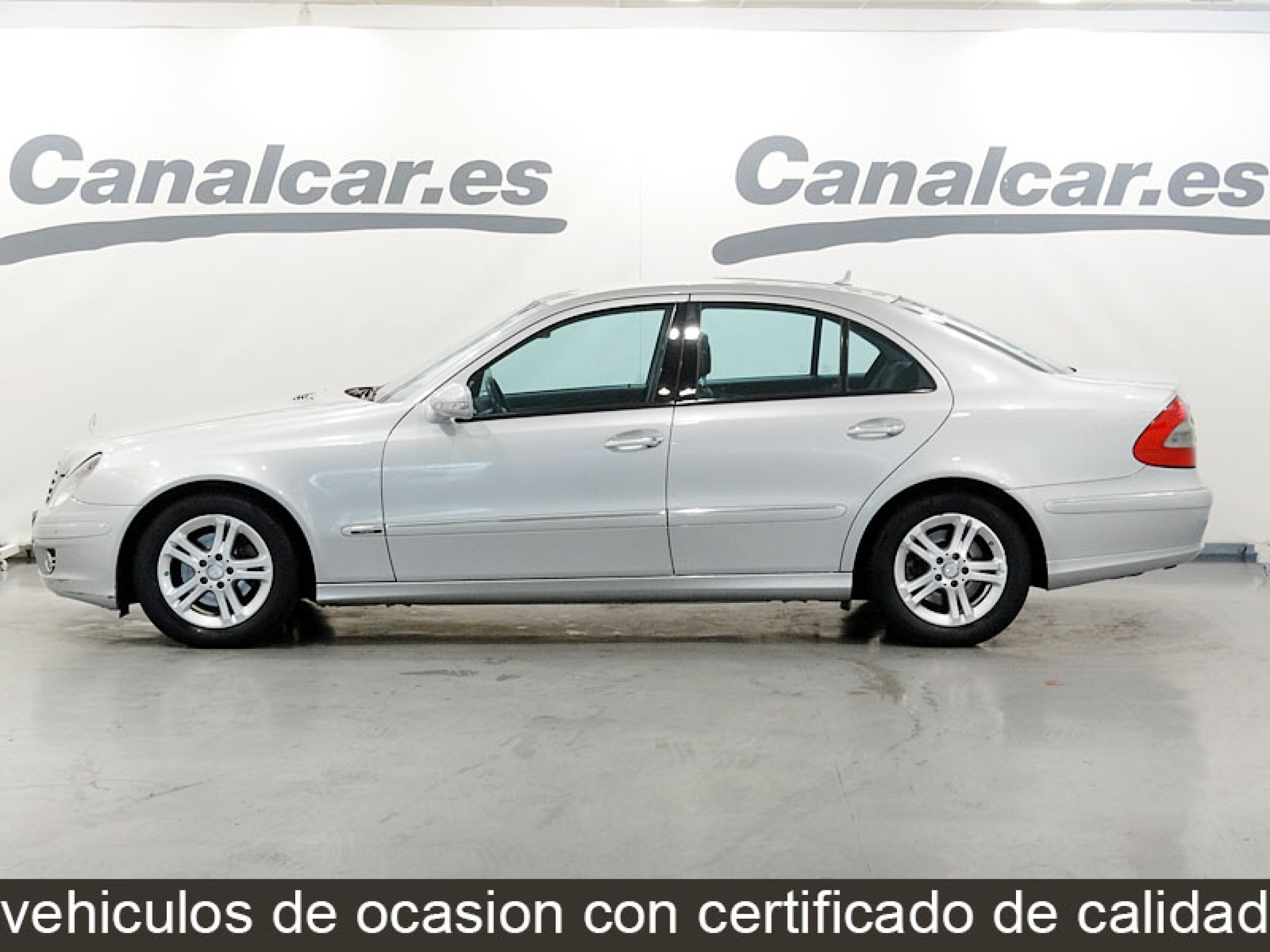Foto Mercedes-Benz E 220 10