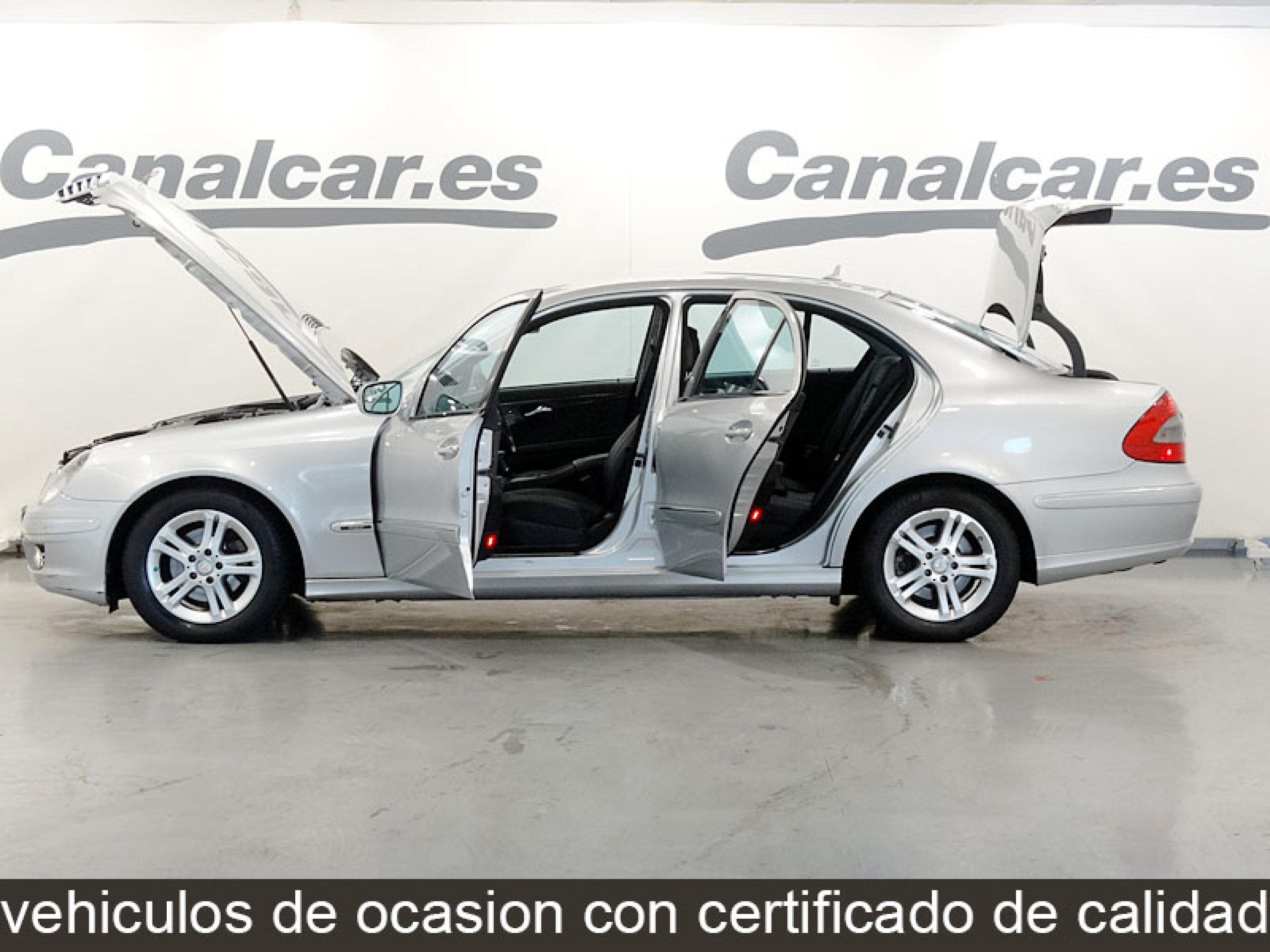 Foto Mercedes-Benz E 220 11
