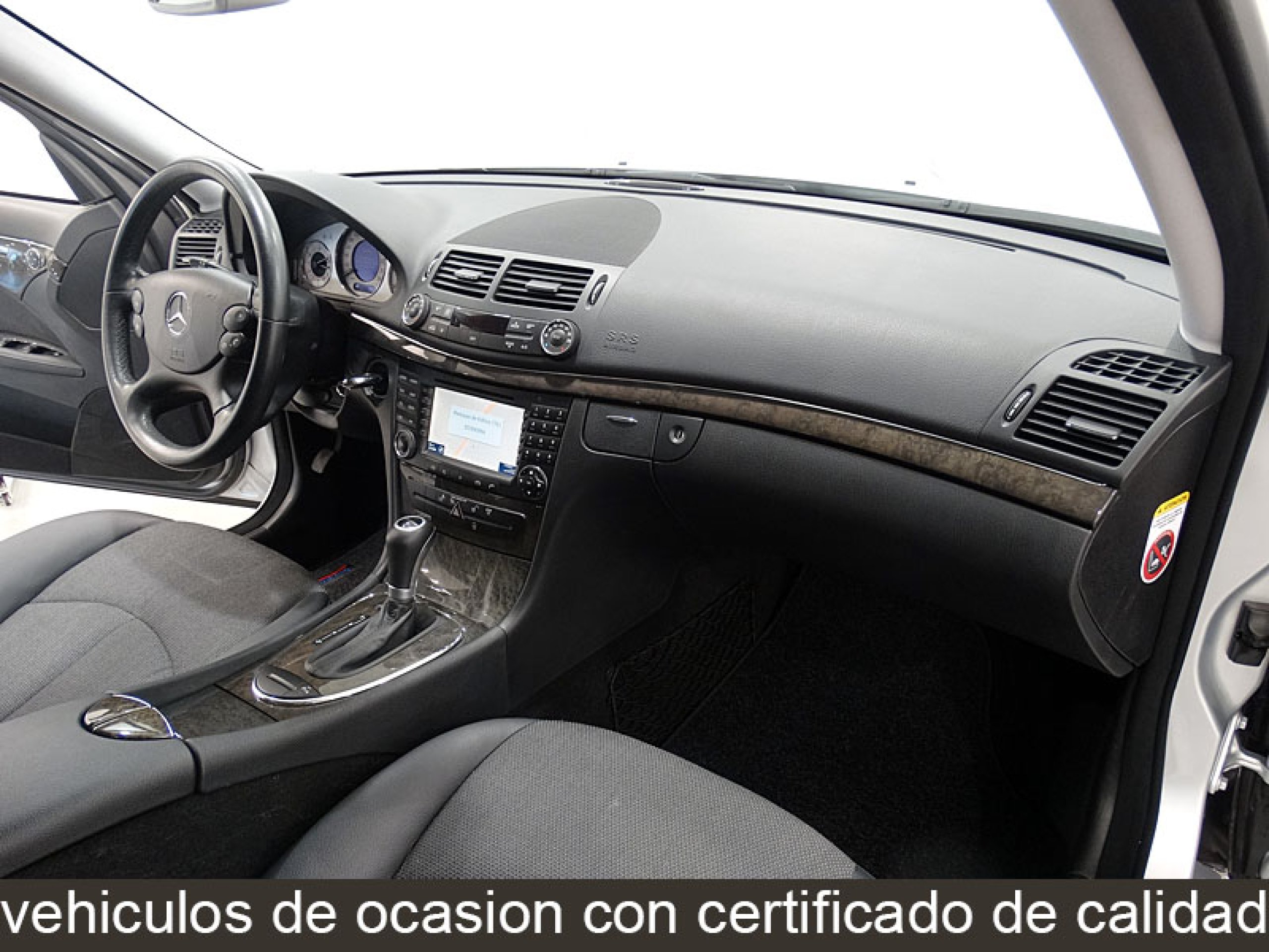 Foto Mercedes-Benz E 220 26