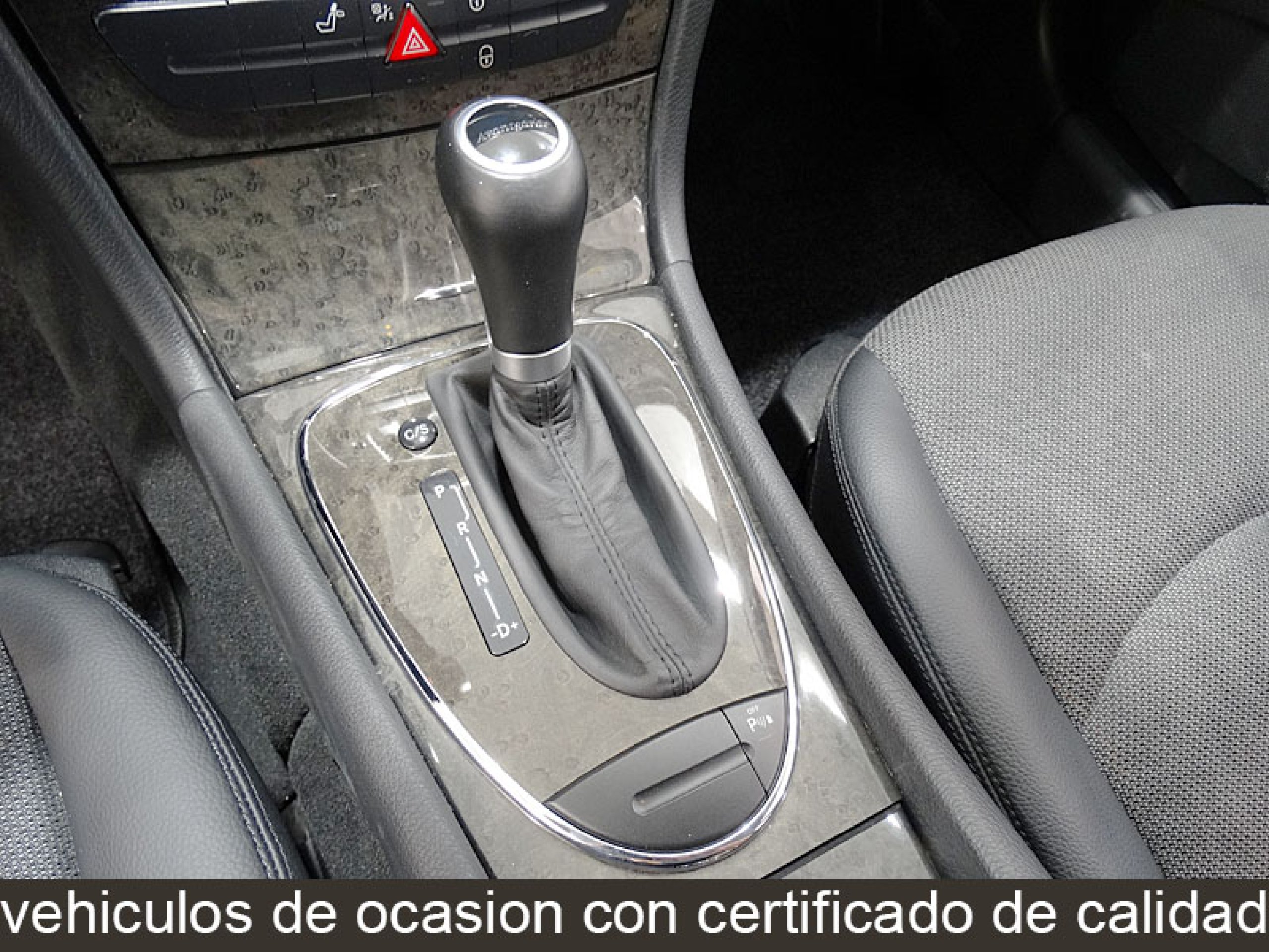 Foto Mercedes-Benz E 220 36
