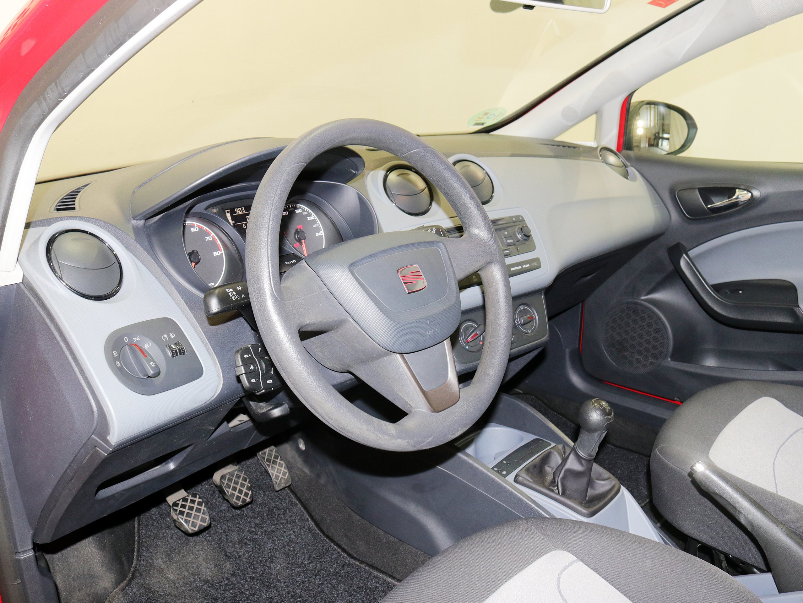 Foto Seat Ibiza 19