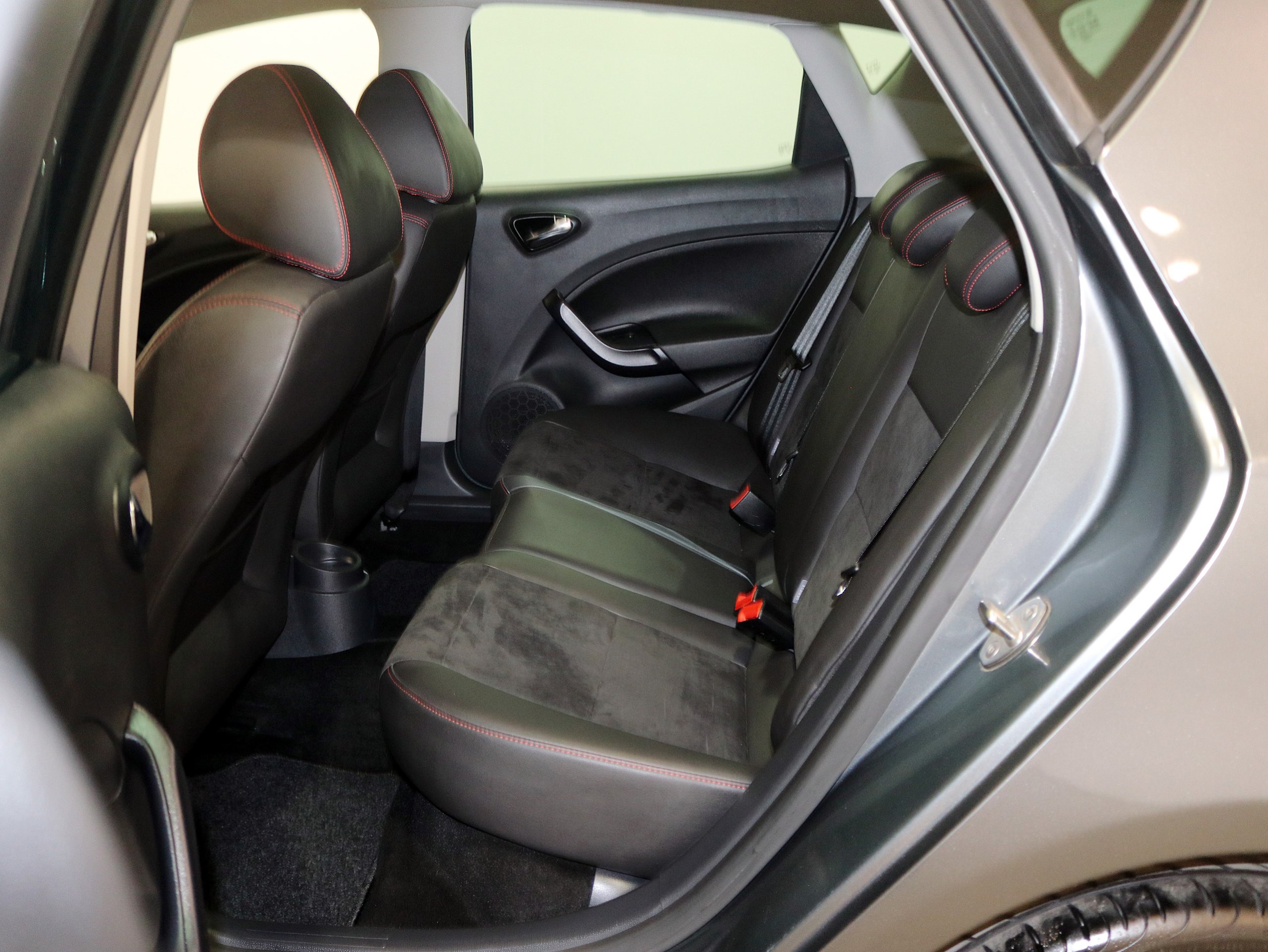 Foto Seat Ibiza 18