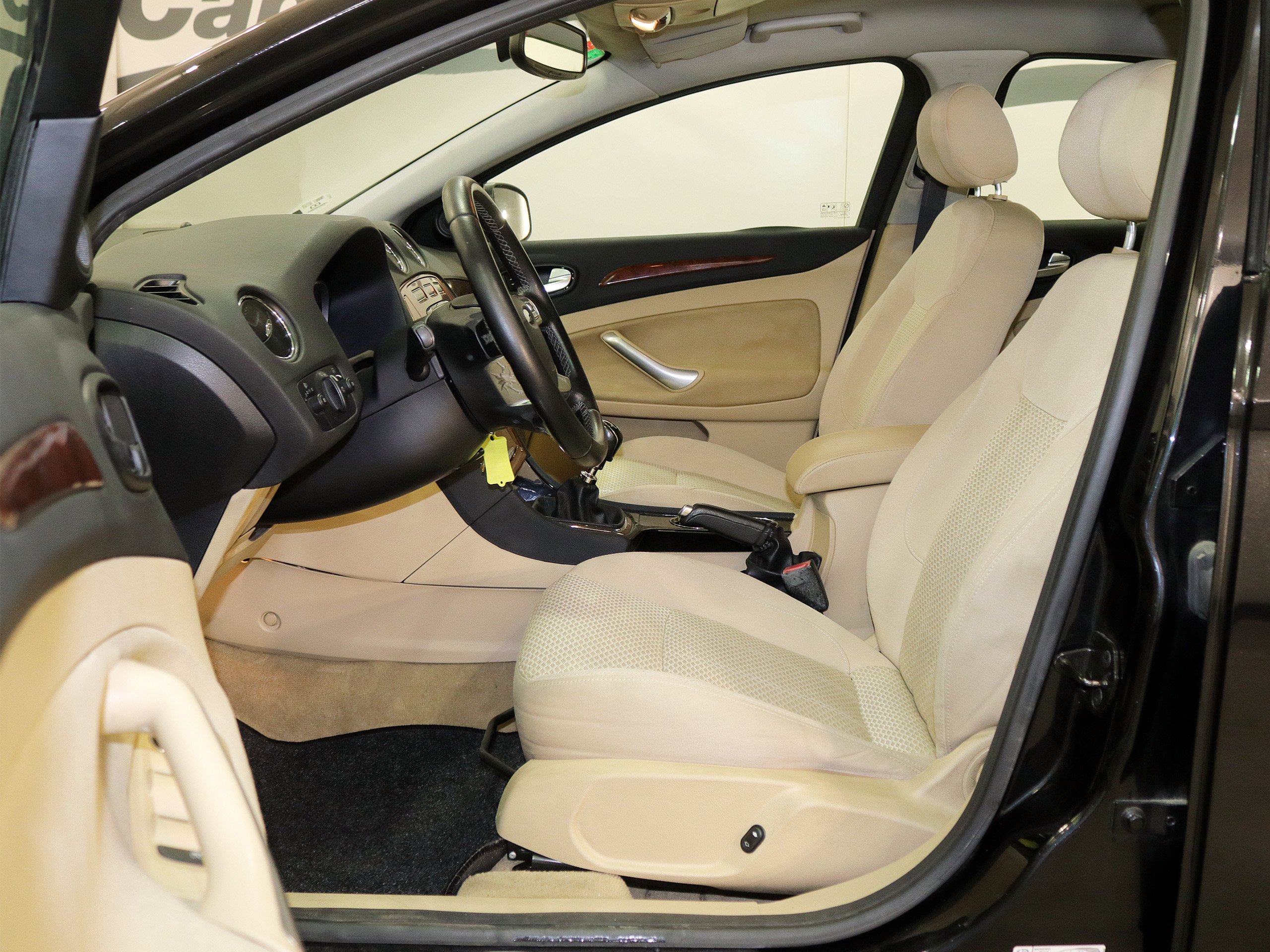 Foto Ford Mondeo 16 Foto Ford Mondeo 16