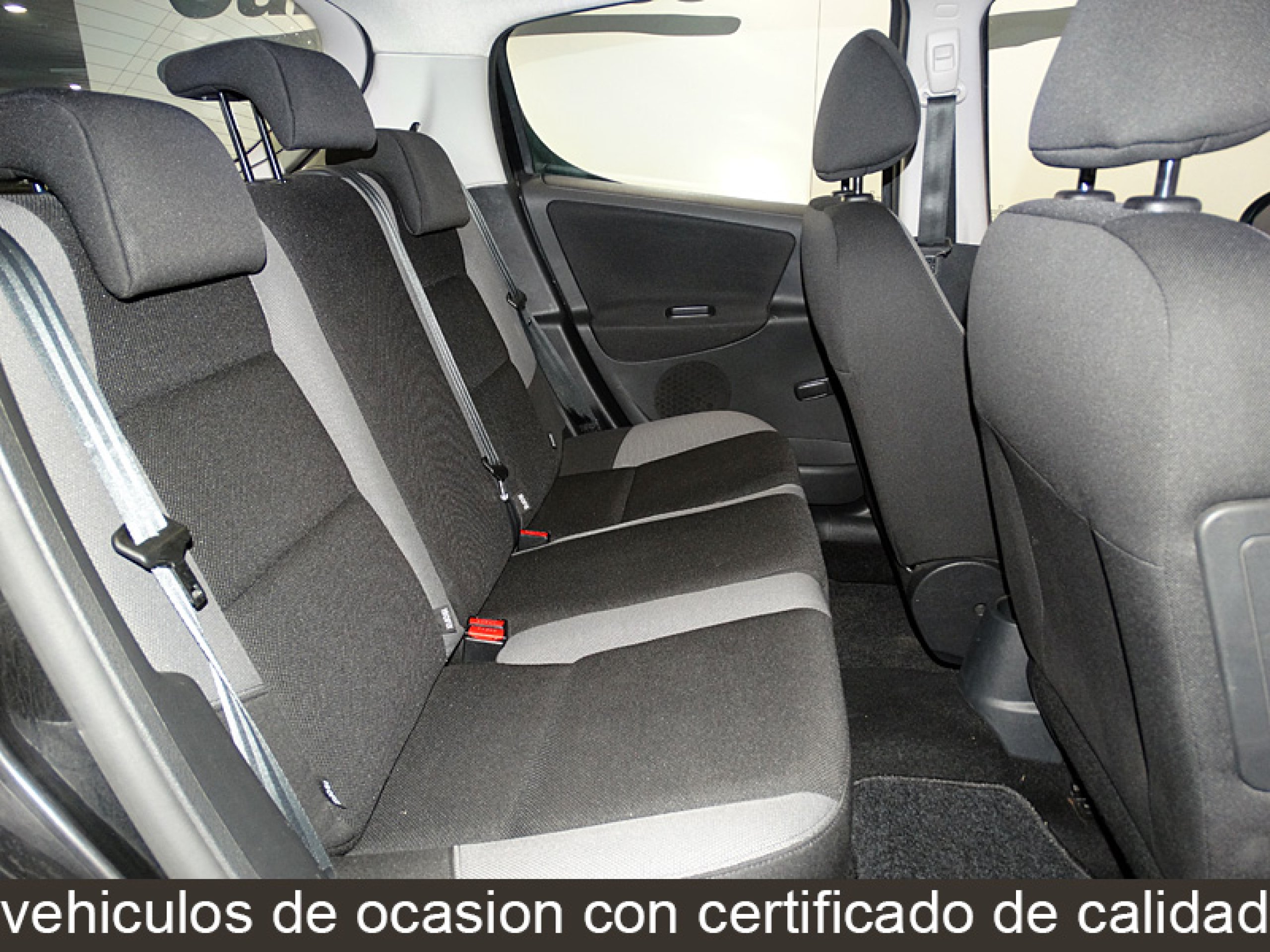 Foto Peugeot 207 16