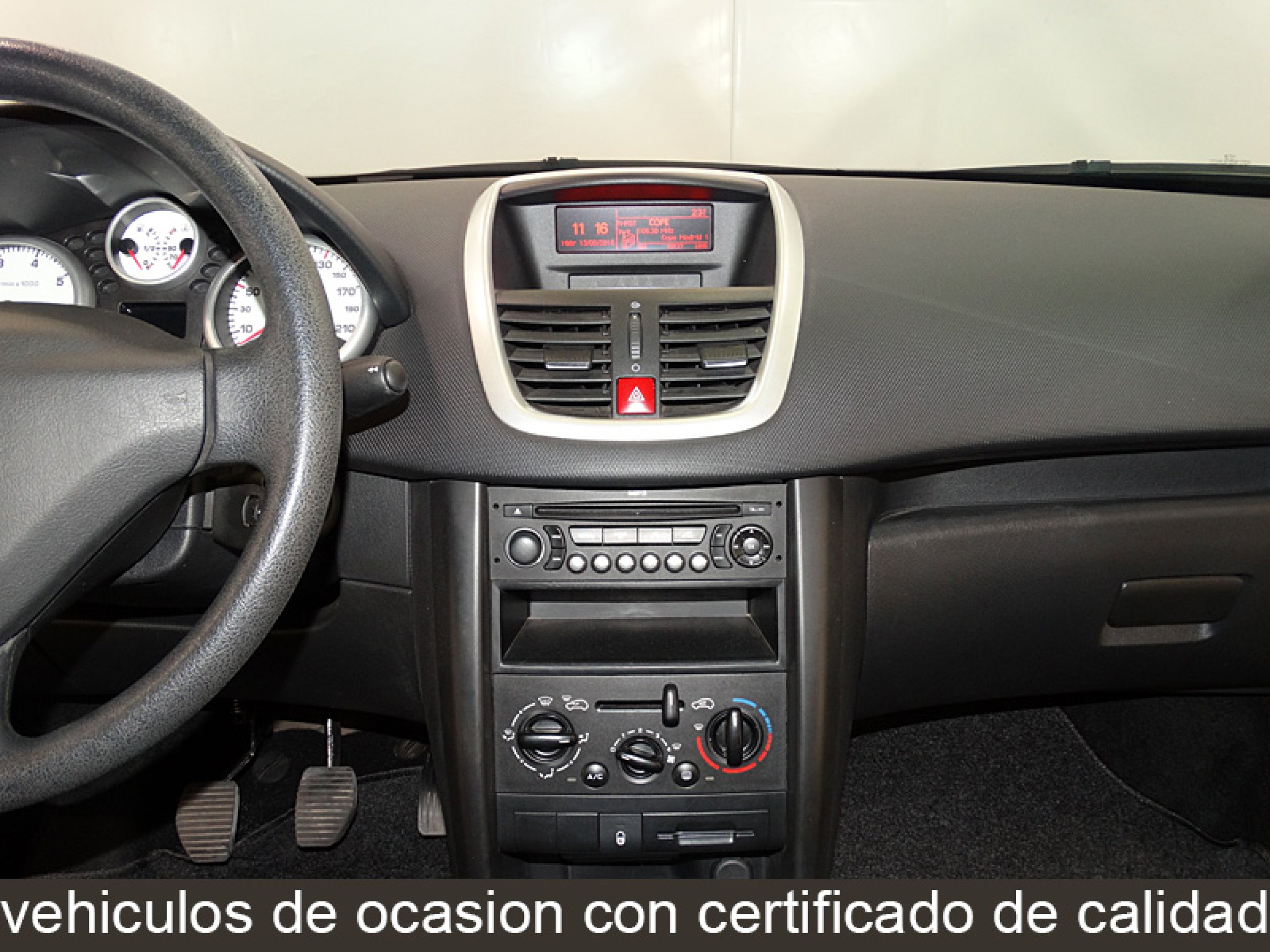 Foto Peugeot 207 23