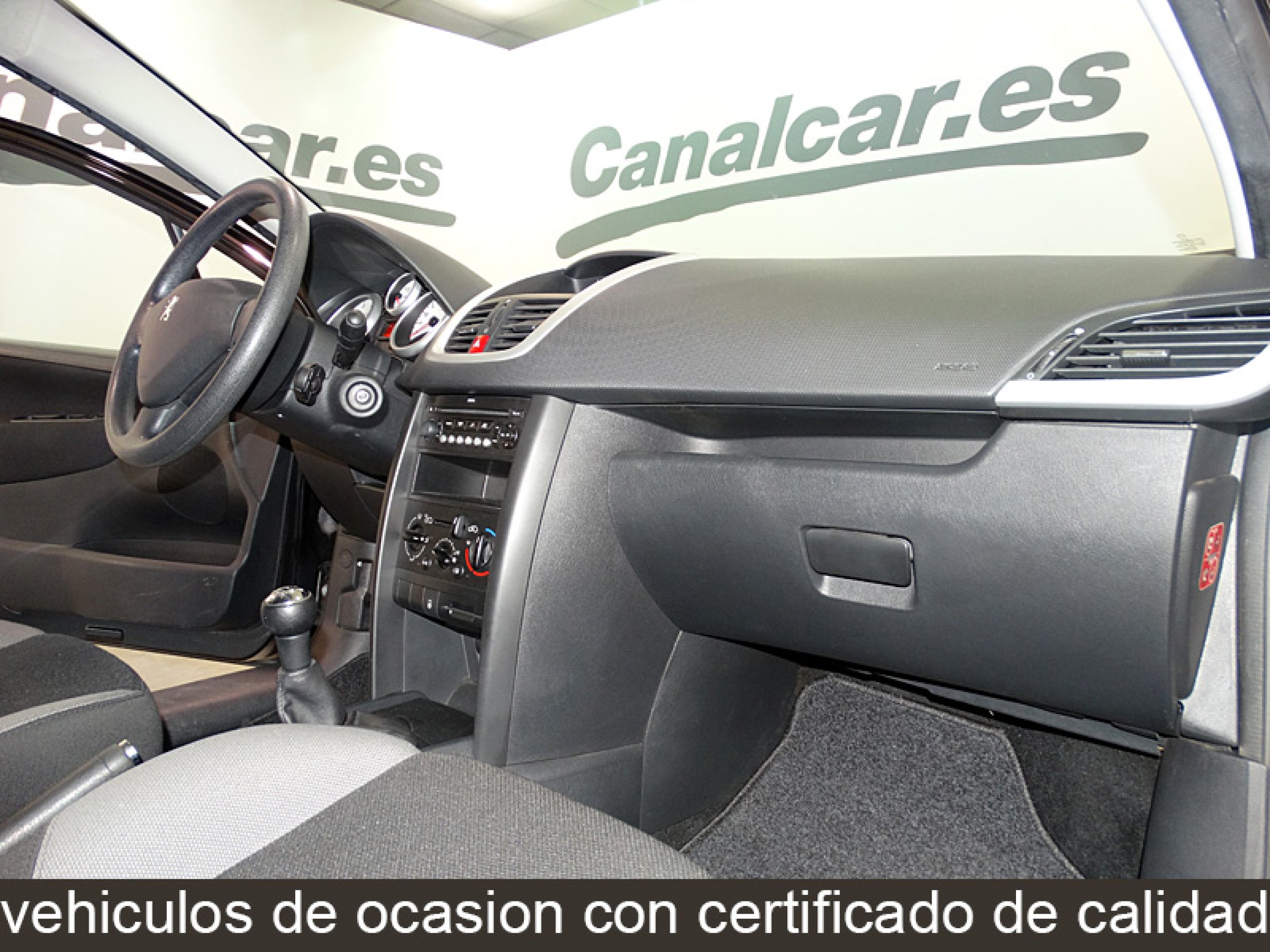 Foto Peugeot 207 30