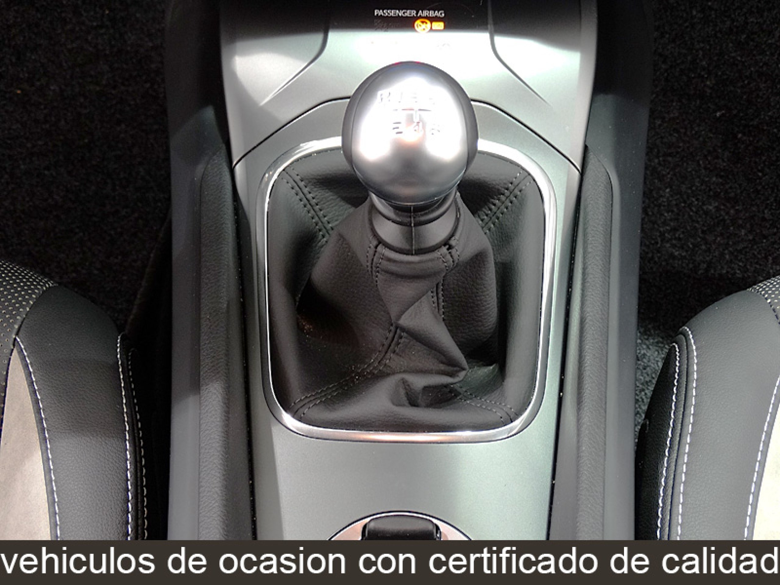 Foto Toyota Avensis 23