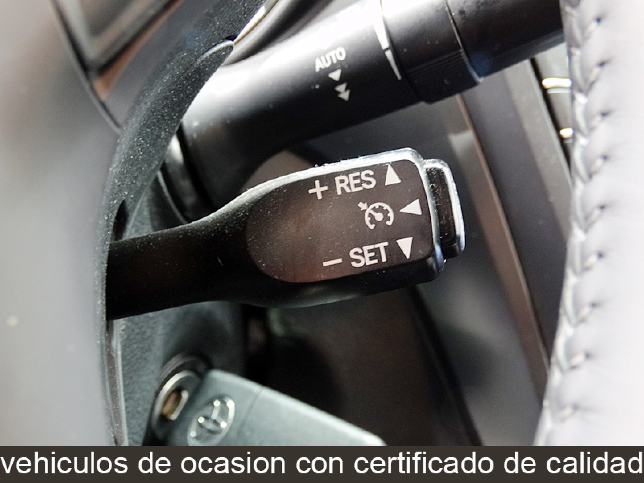 Foto Toyota Avensis 24