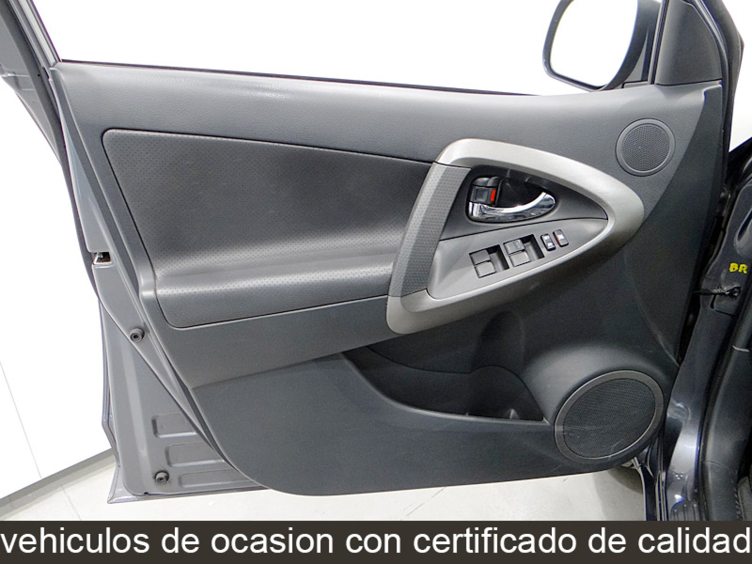 Foto Toyota RAV-4 16