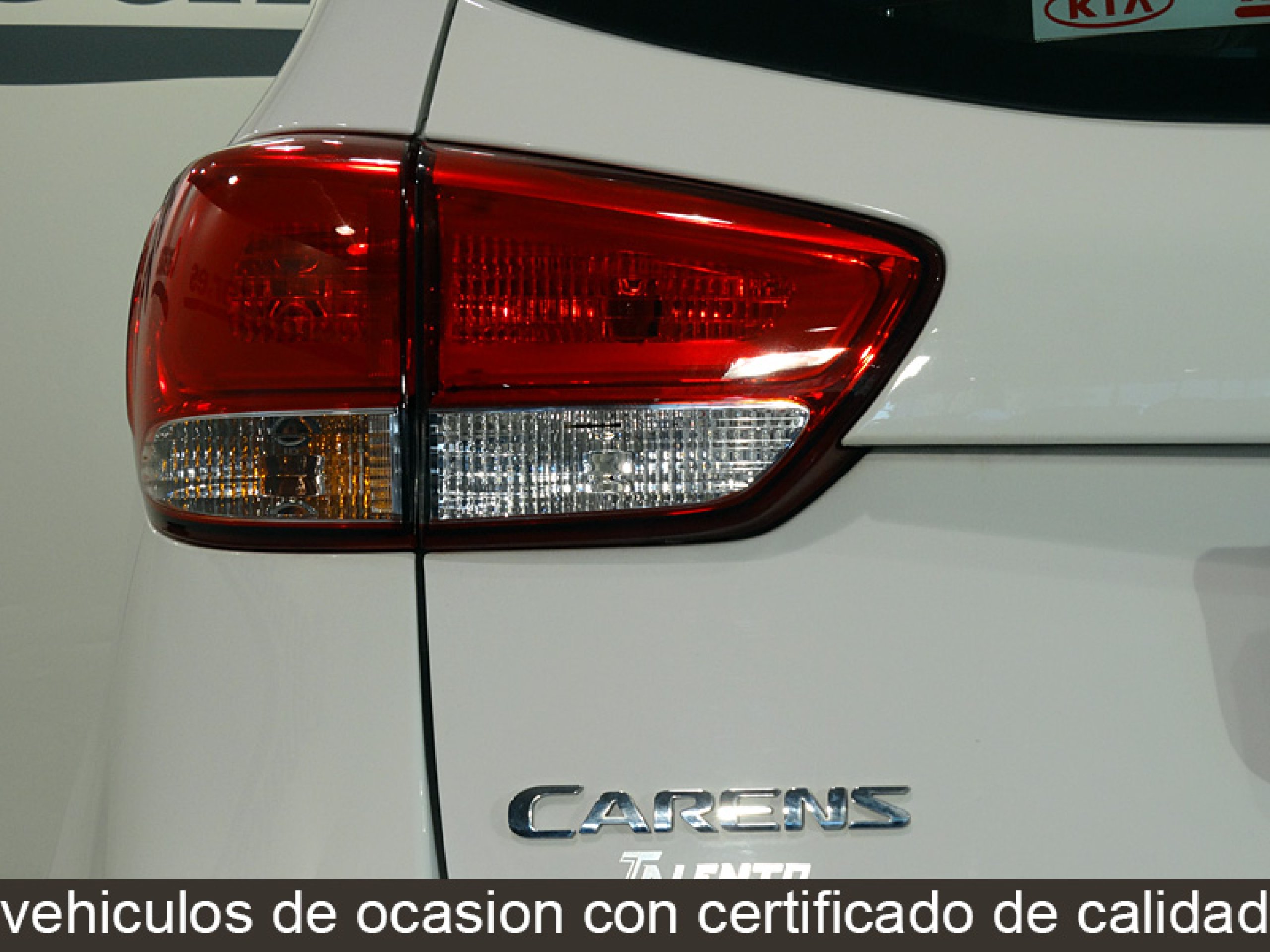 Foto Kia Carens 10