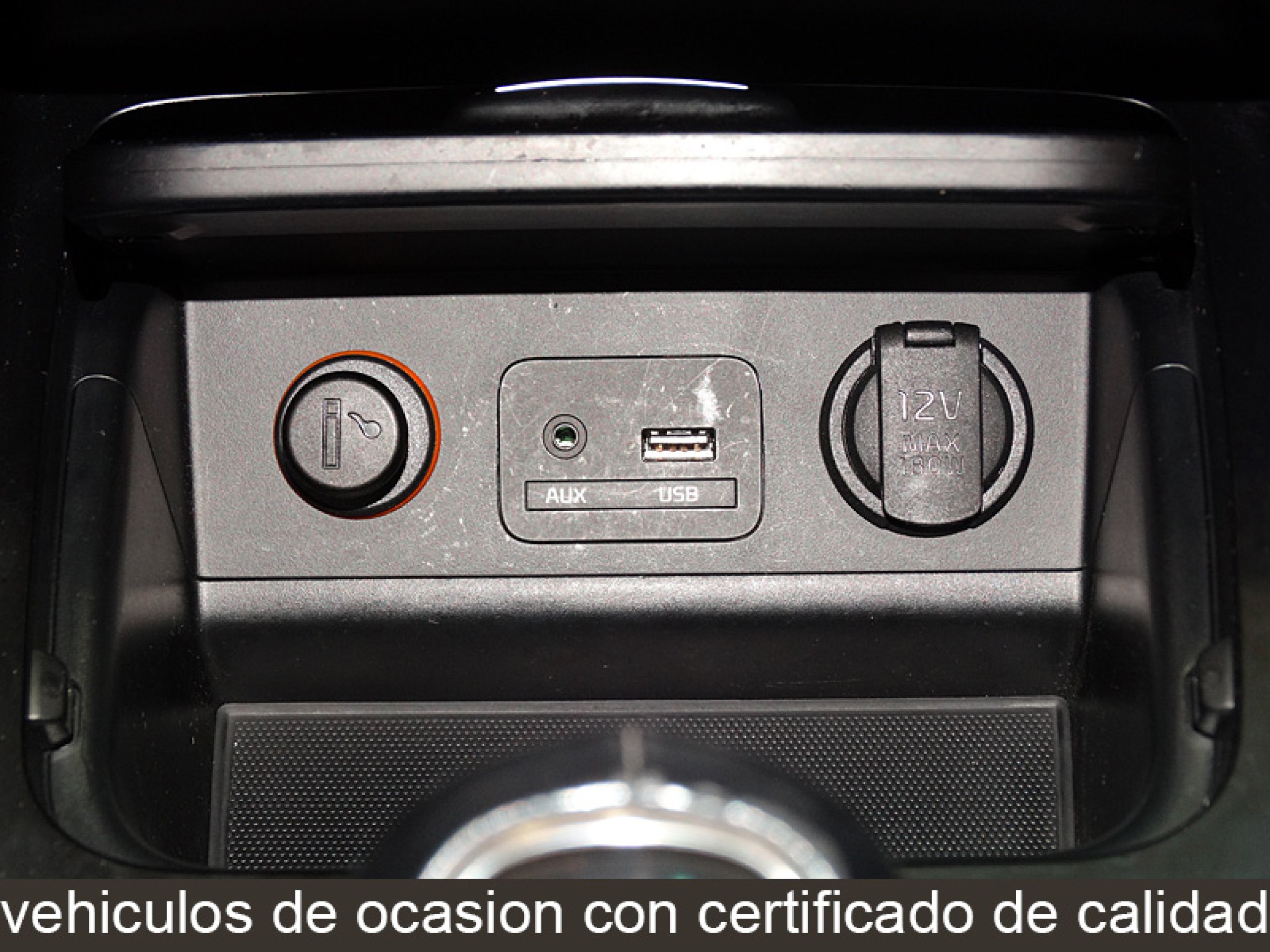 Foto Kia Carens 25