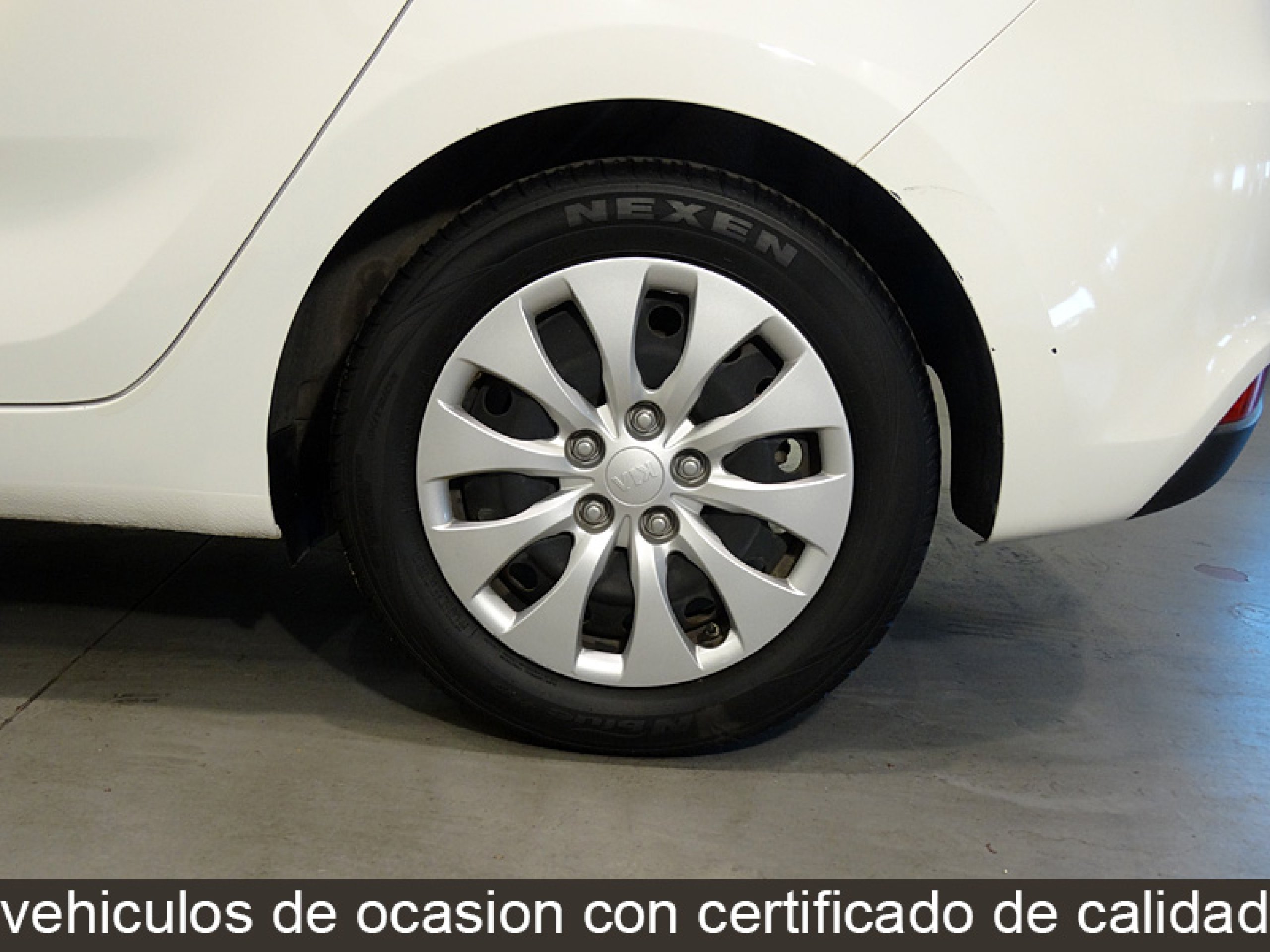 Foto Kia Carens 35