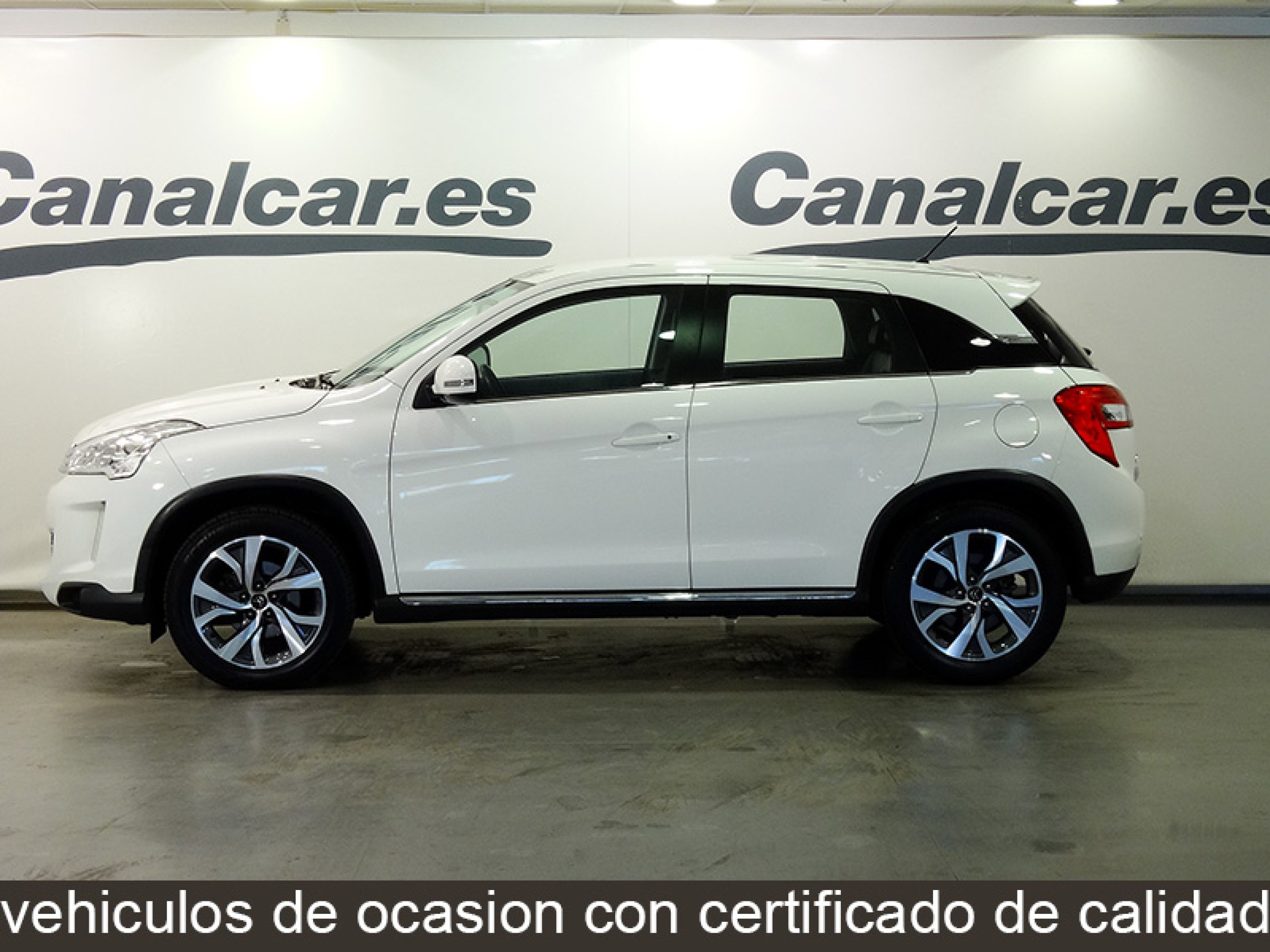 Foto Citroen C4 Aircross 8