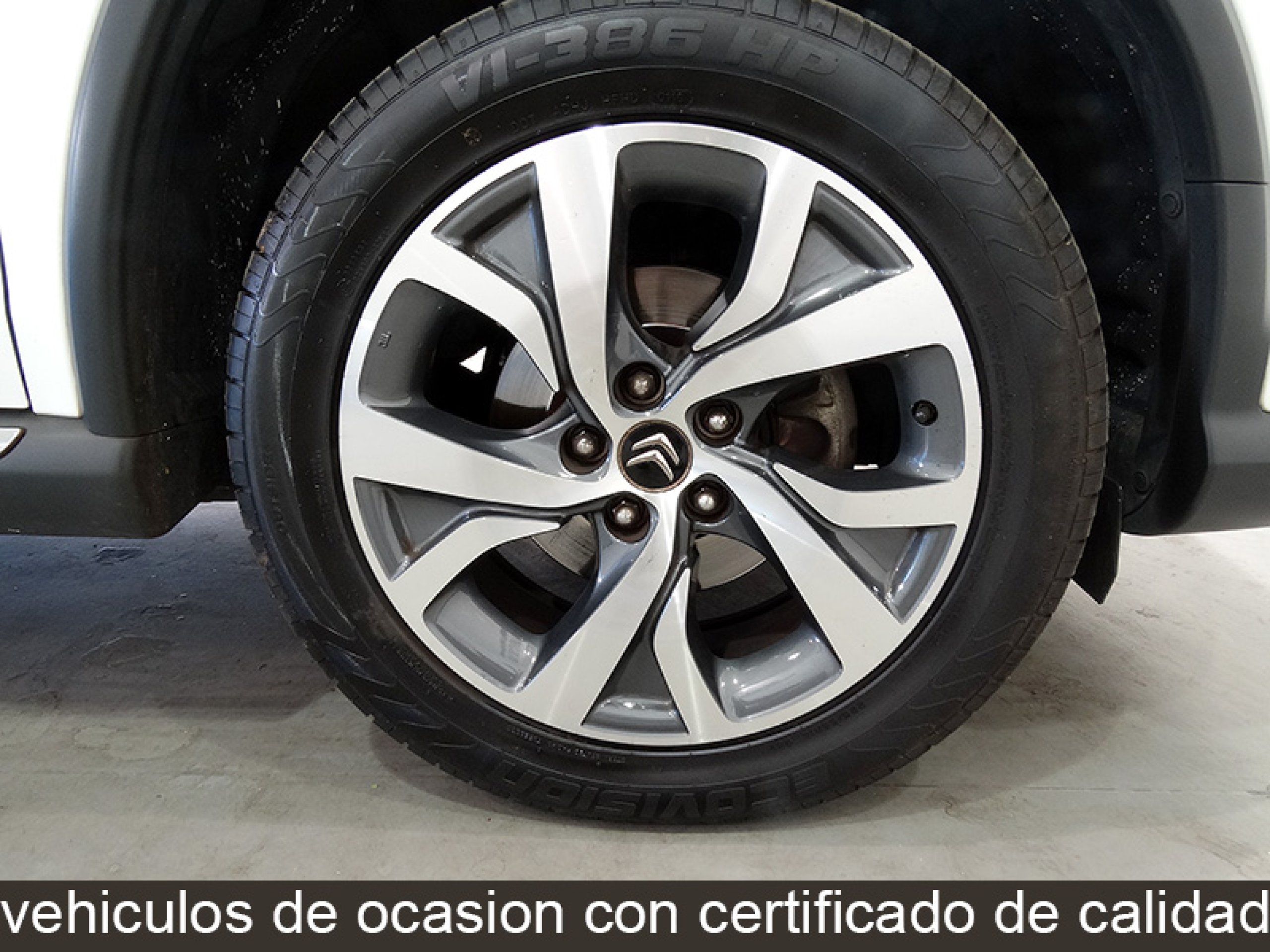 Foto Citroen C4 Aircross 24