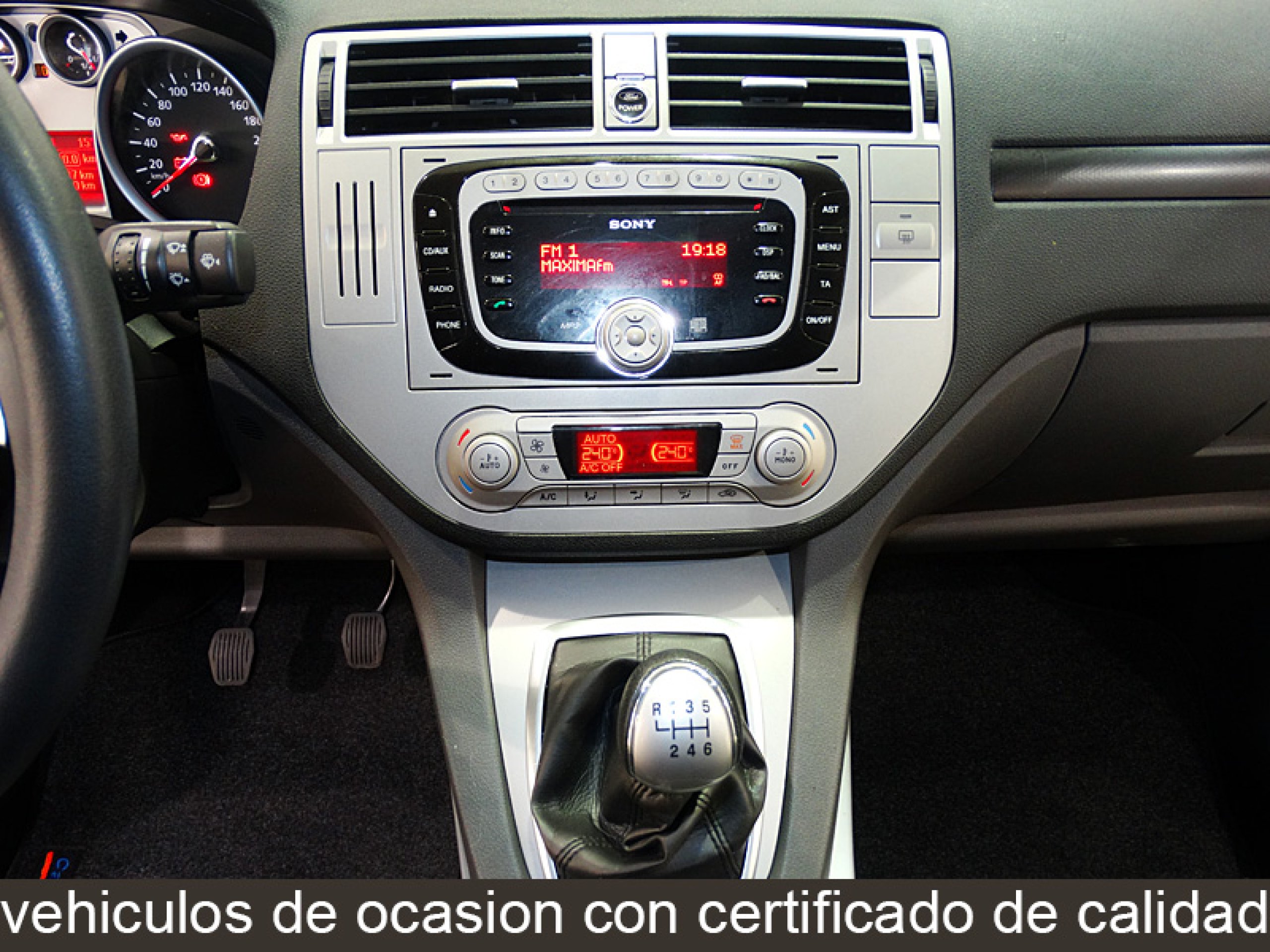 Foto Ford Kuga 28