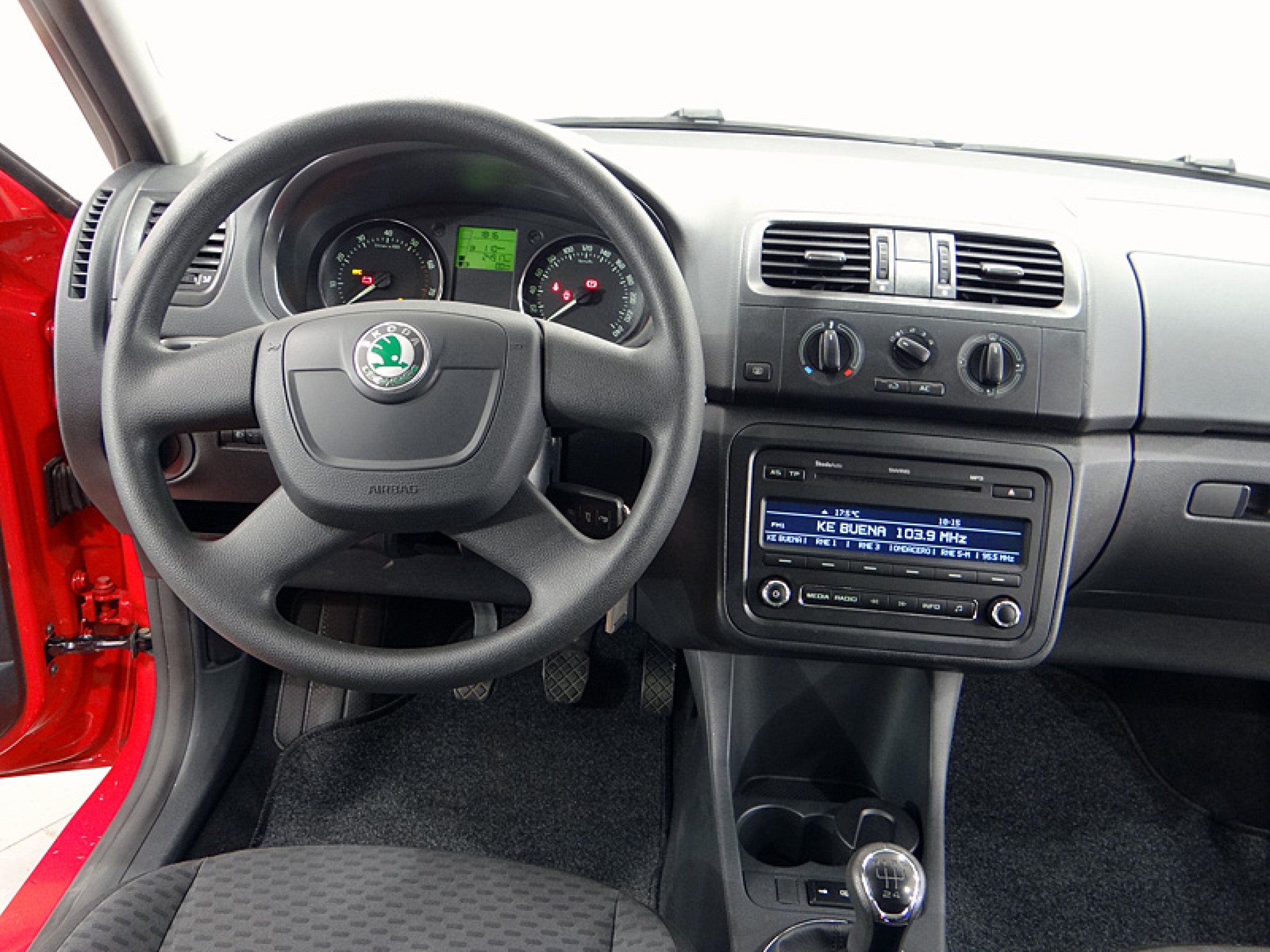 Foto Skoda Fabia 30
