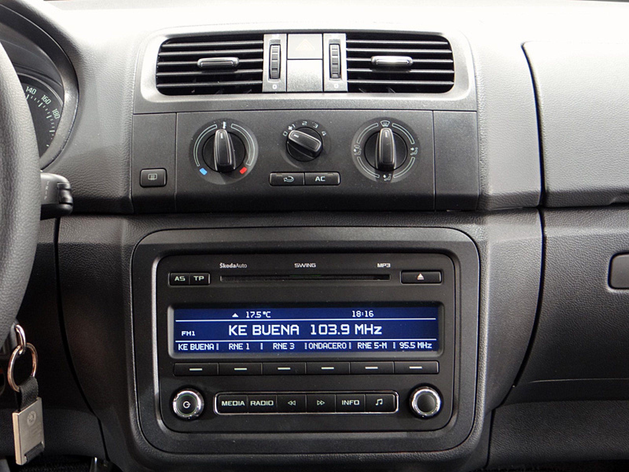 Foto Skoda Fabia 31