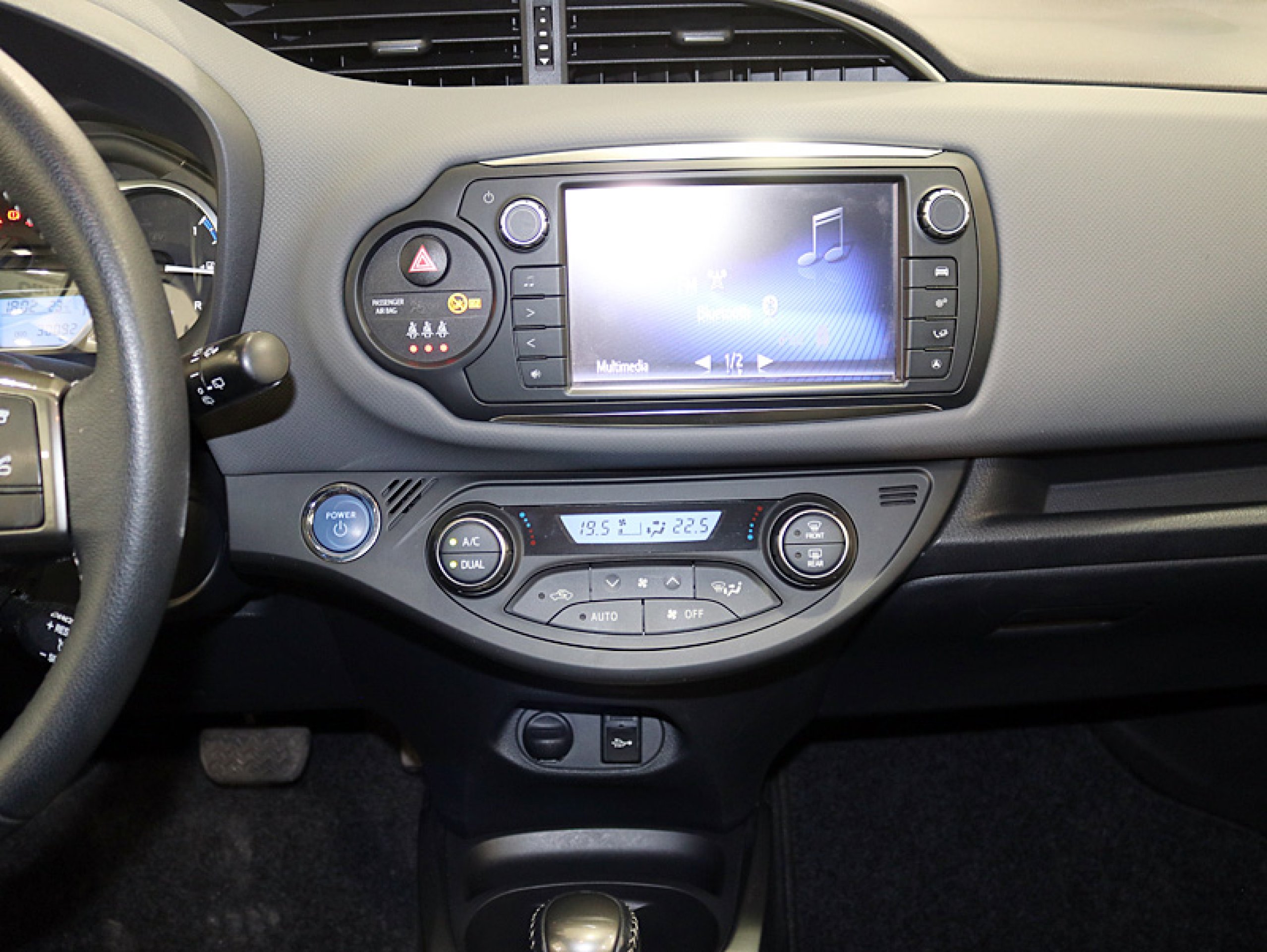 Foto Toyota Yaris 26