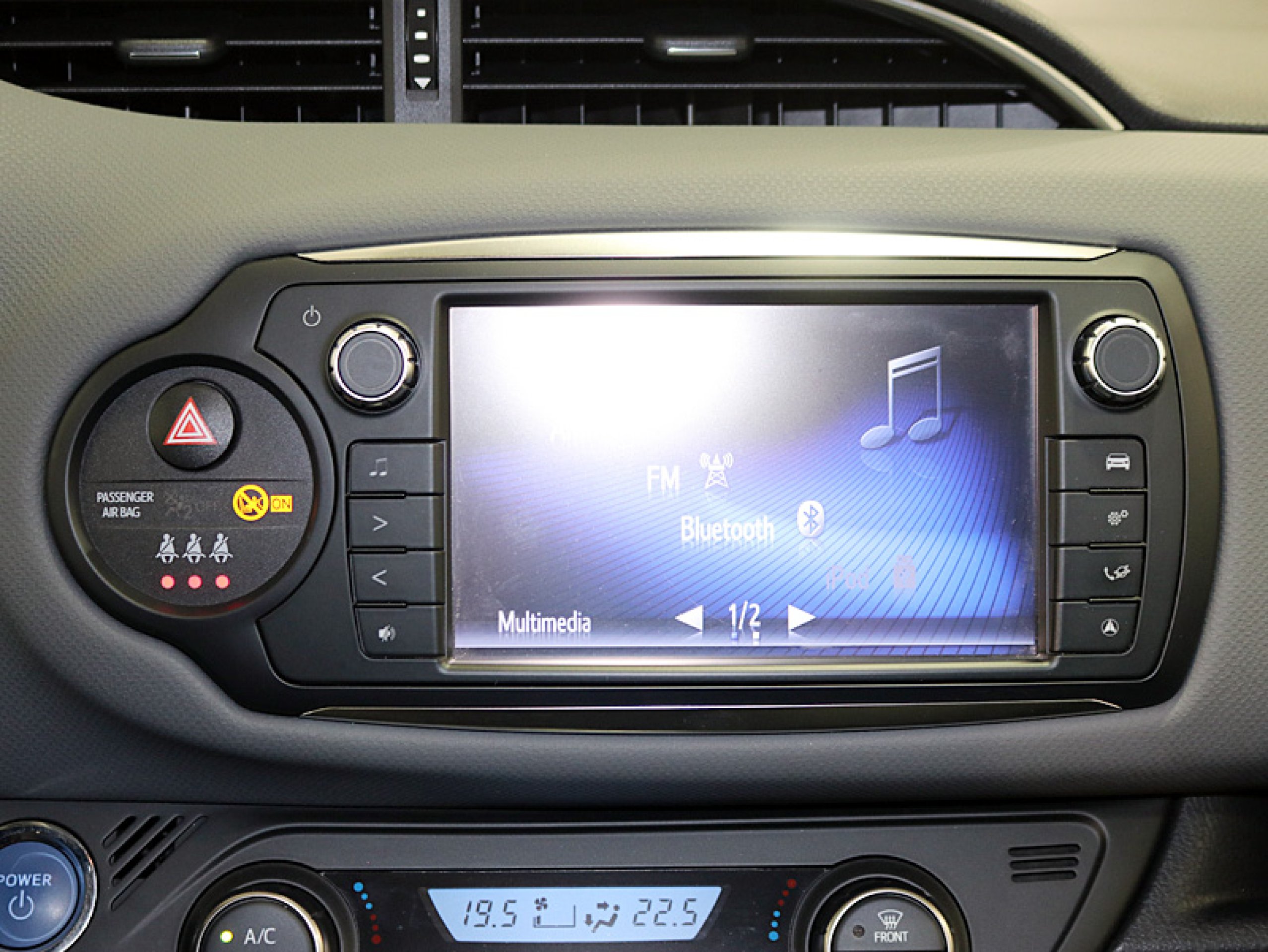 Foto Toyota Yaris 27