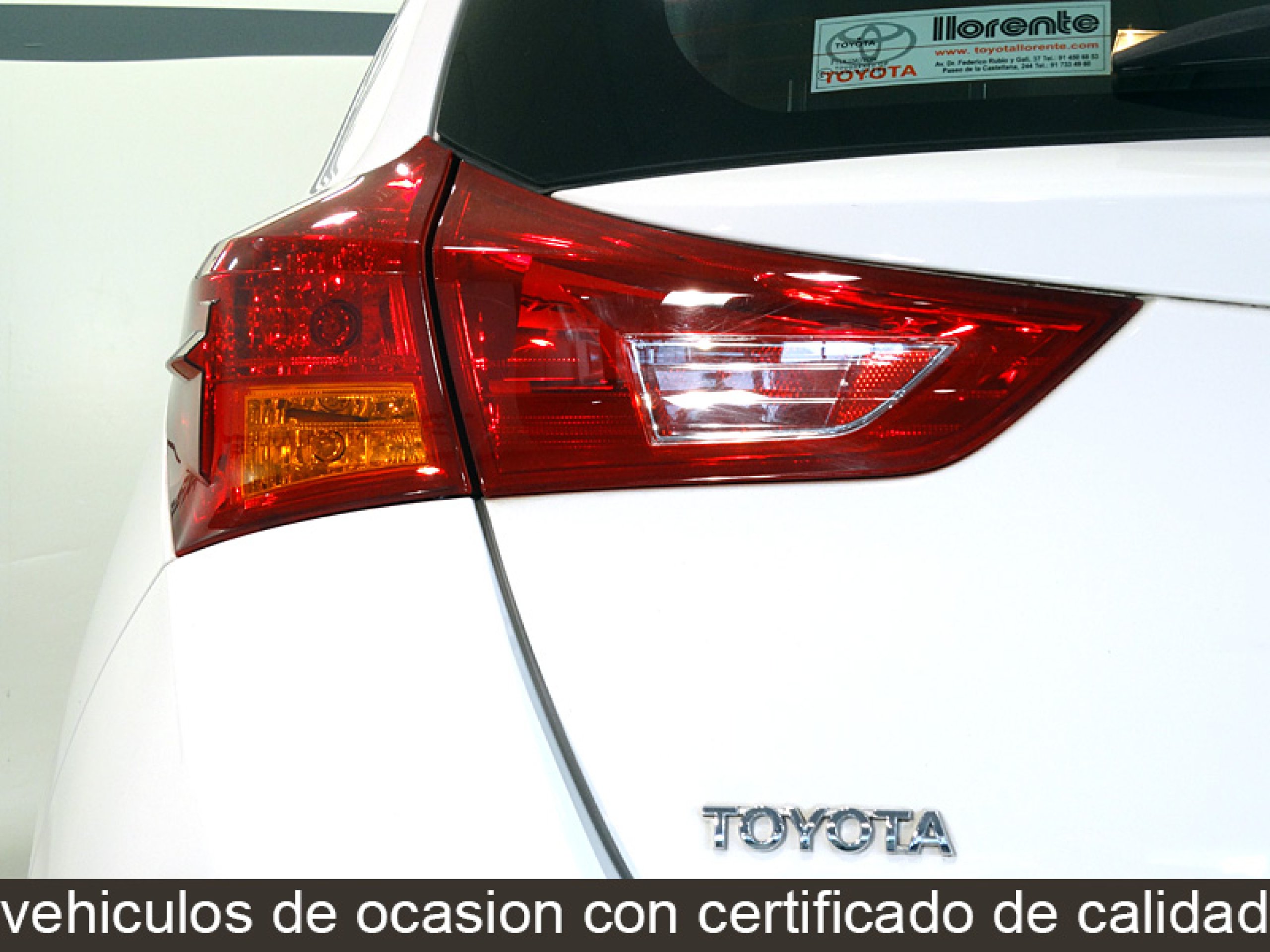 Foto Toyota Auris 11