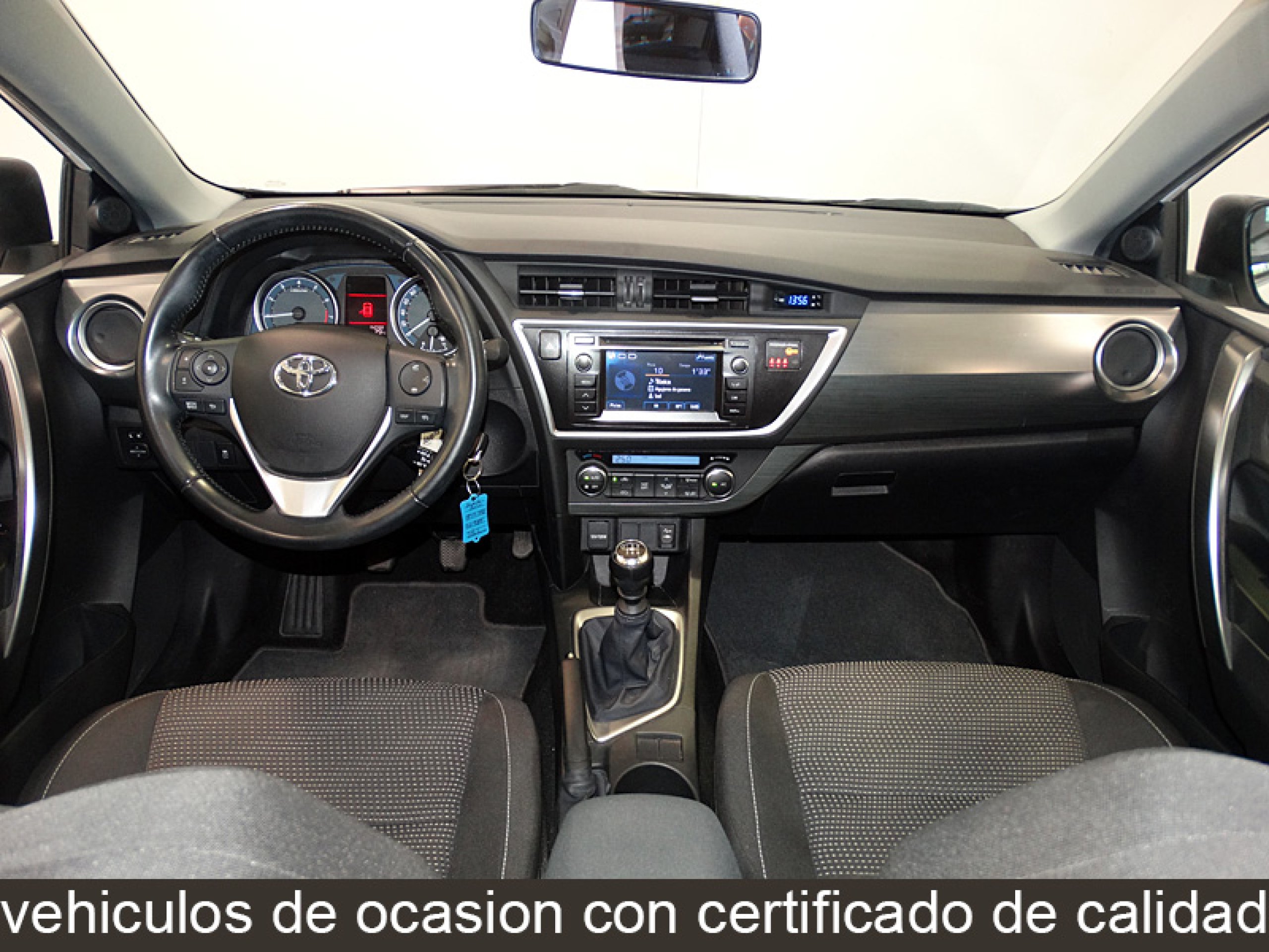 Foto Toyota Auris 21