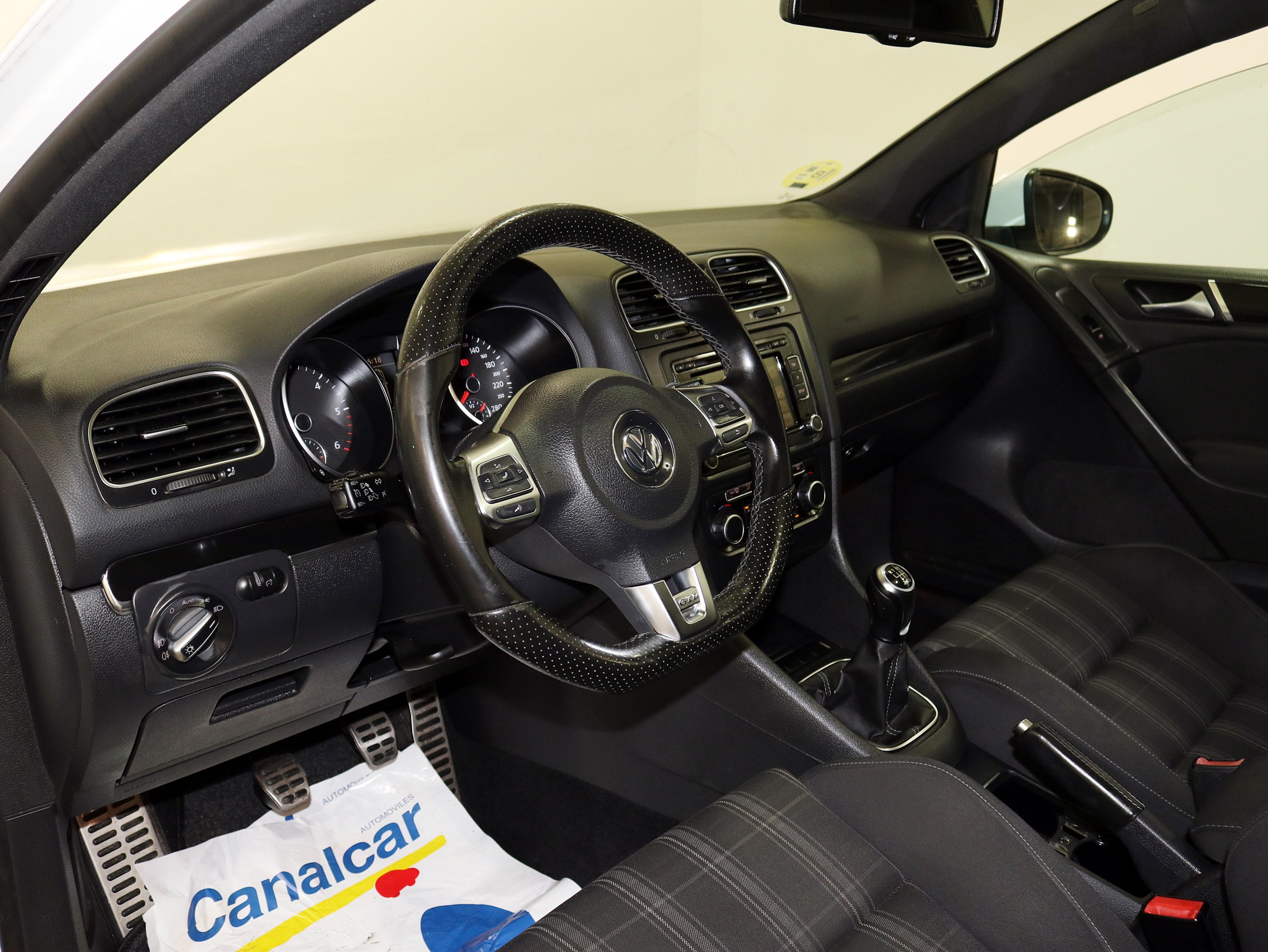 Foto Volkswagen Golf 21