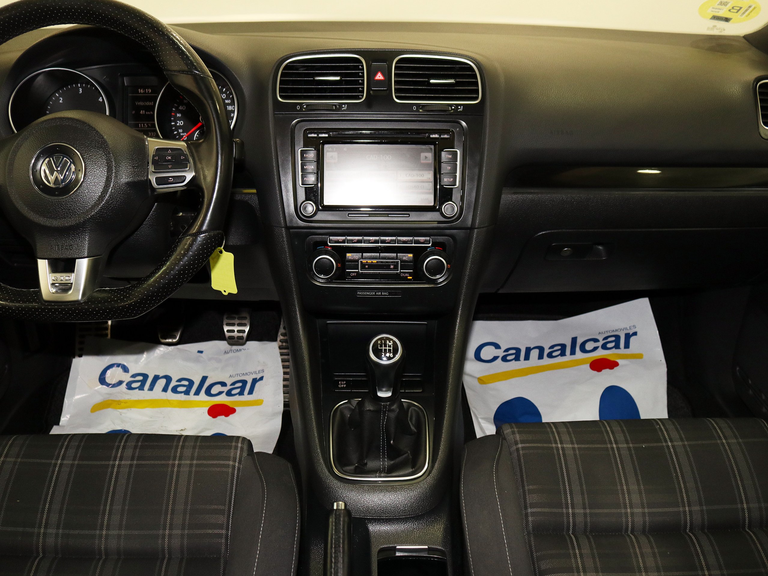 Foto Volkswagen Golf 24