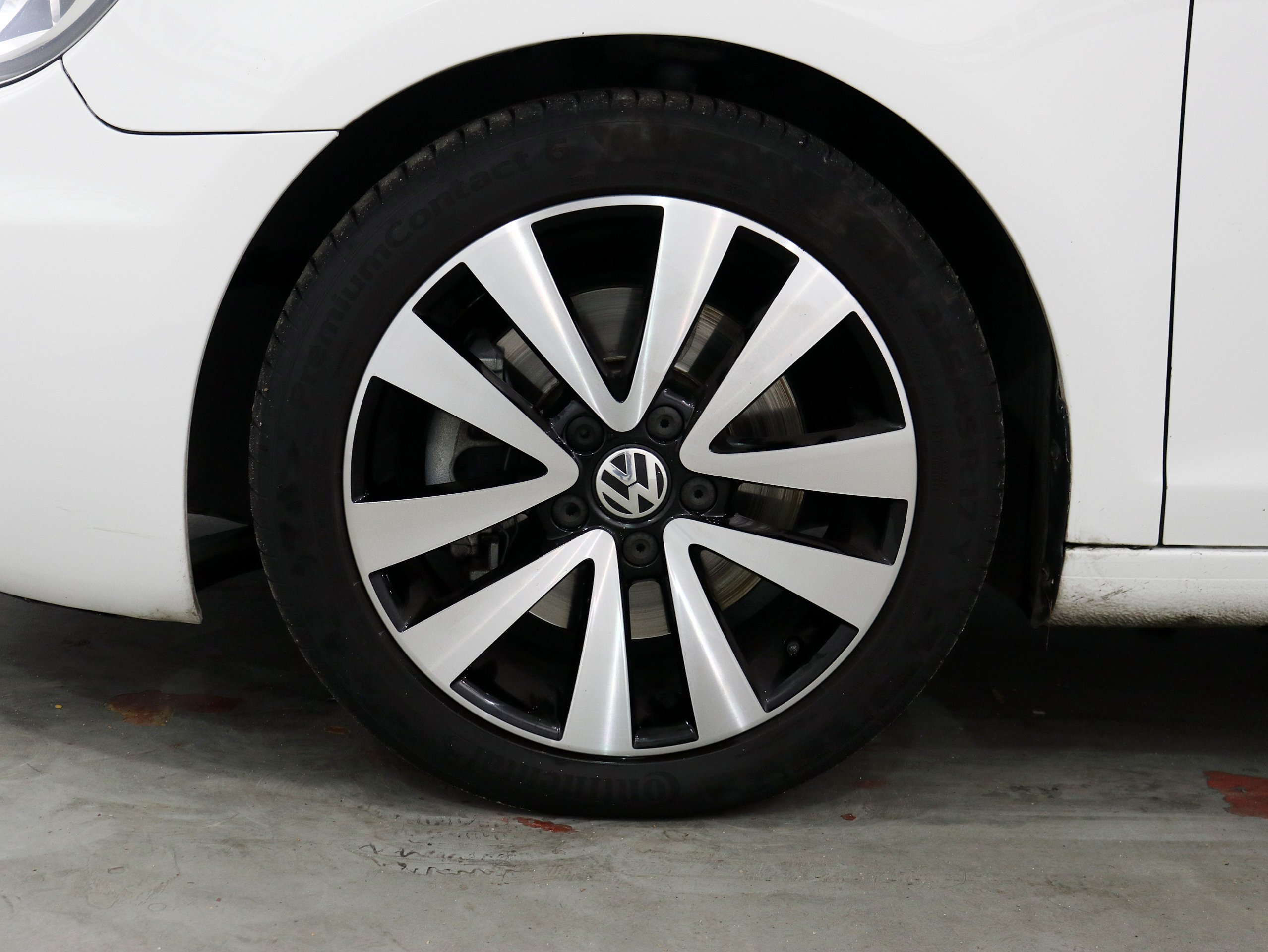 Foto Volkswagen Golf 37