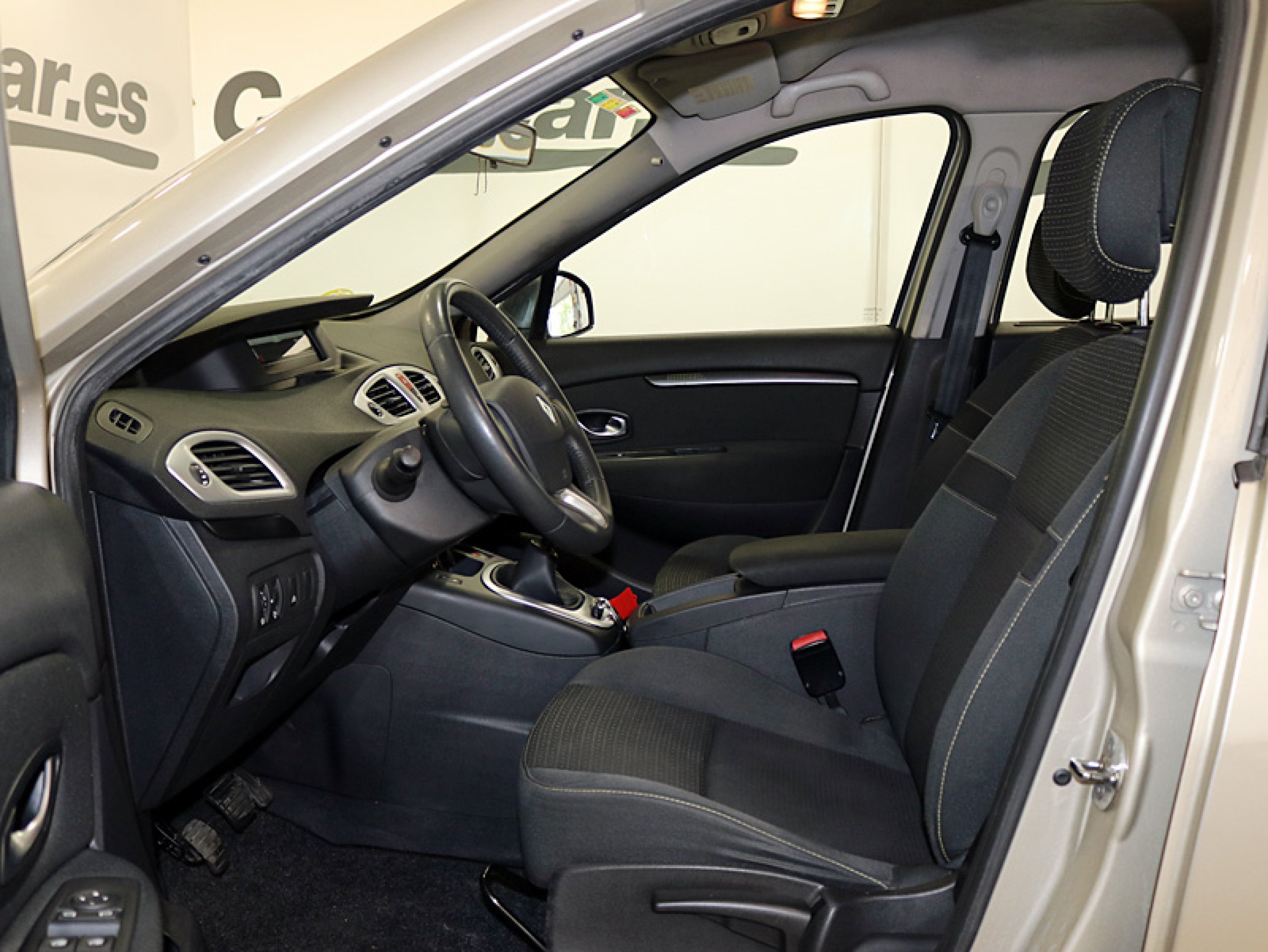 Foto Renault Grand Scenic 10 Foto Renault Grand Scenic 10