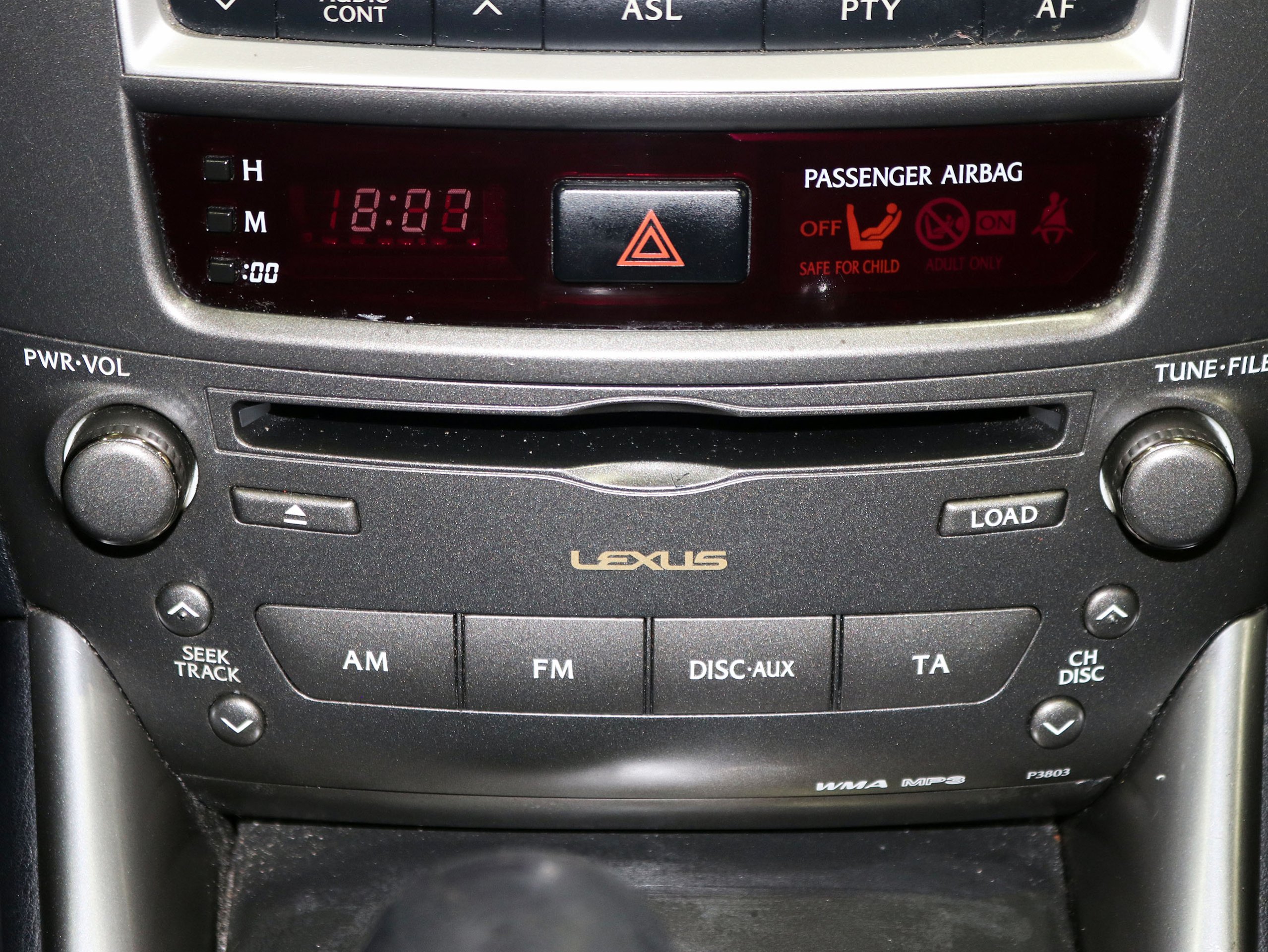 Foto Lexus IS 220d 23