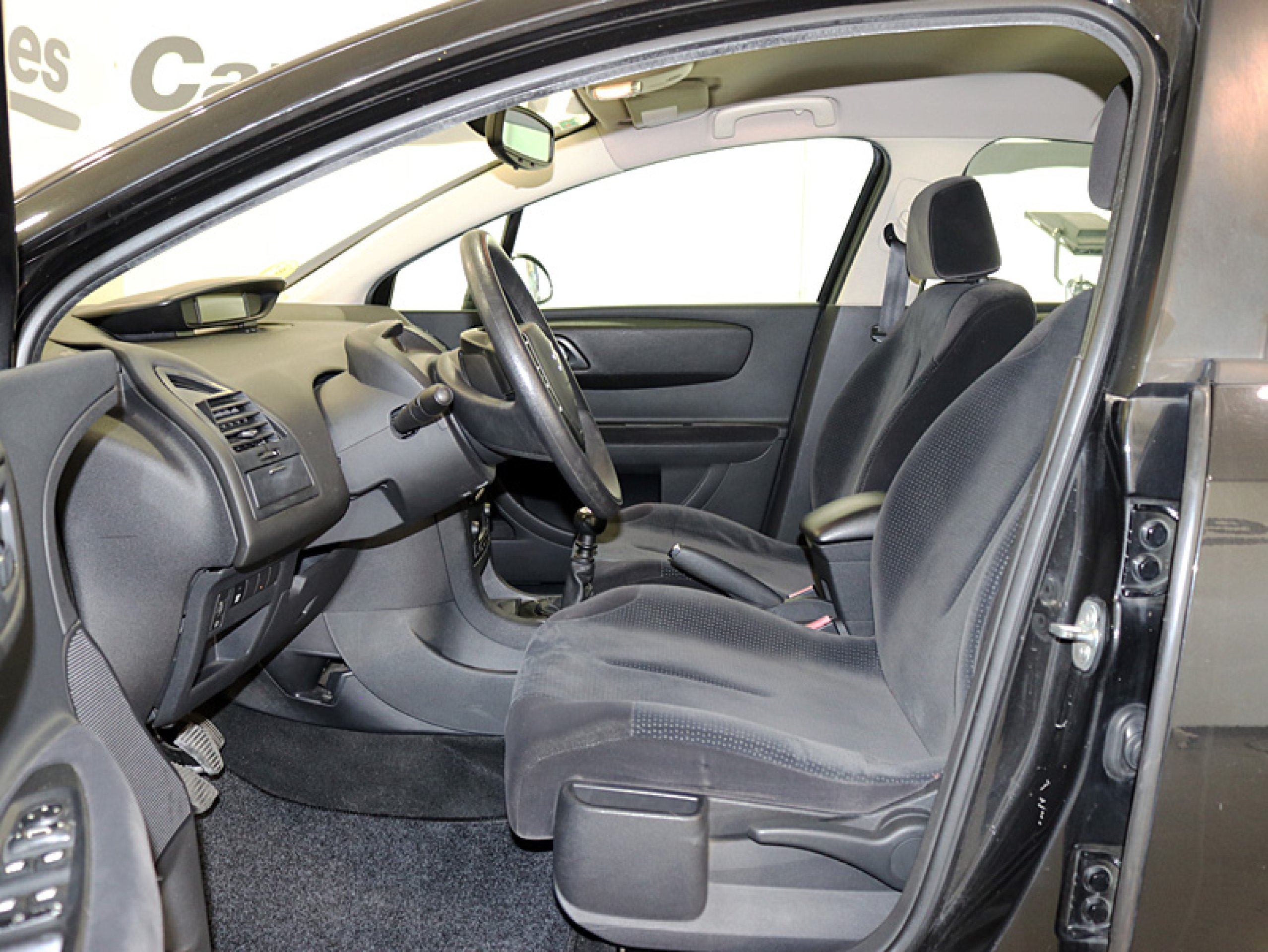 Foto Citroen C4 11