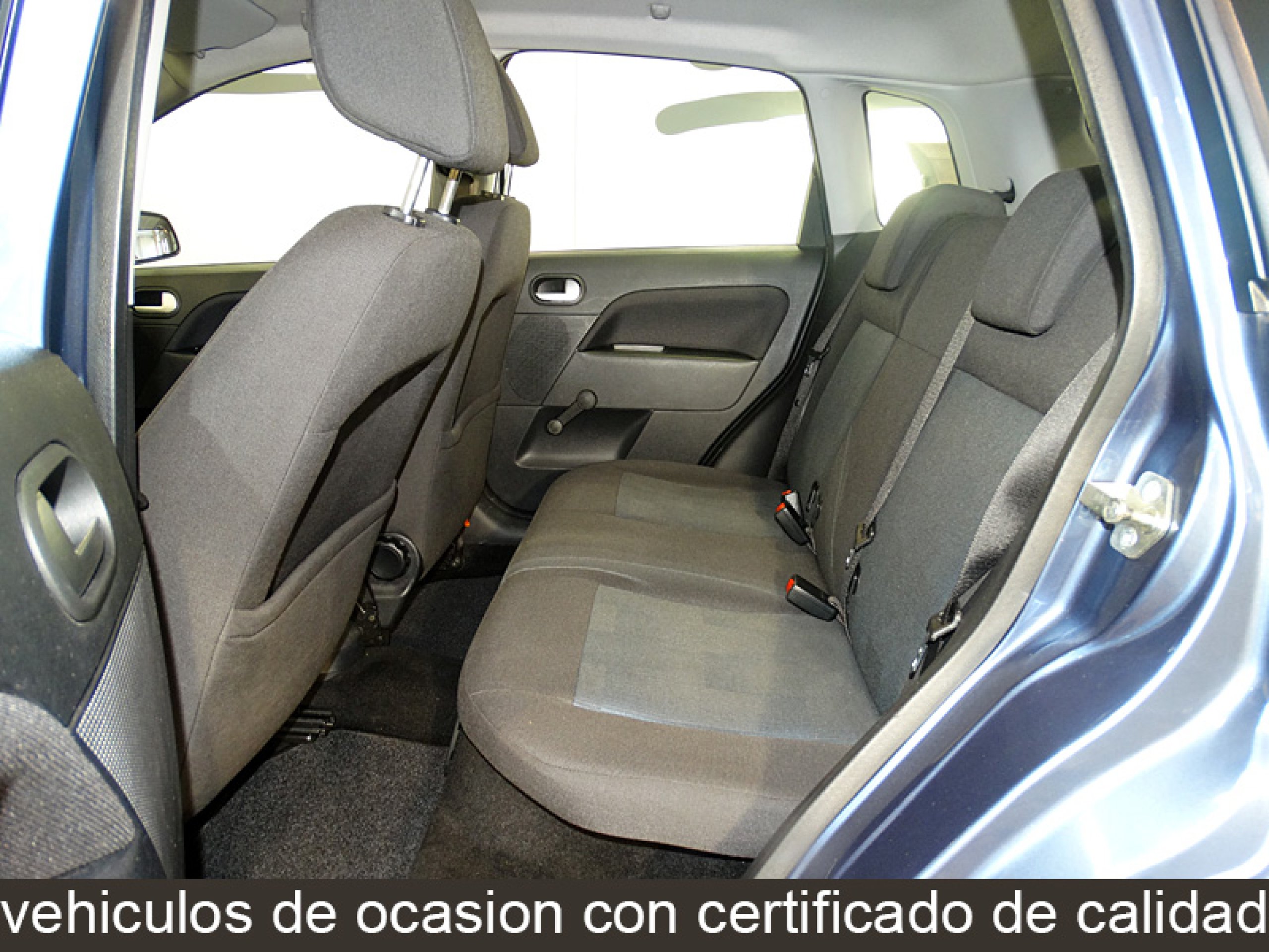 Foto Ford Fiesta 13