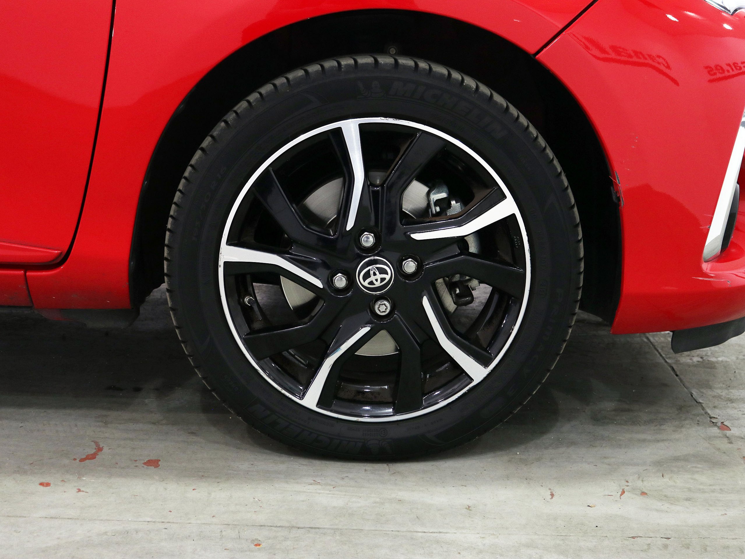 Foto Toyota Yaris 28