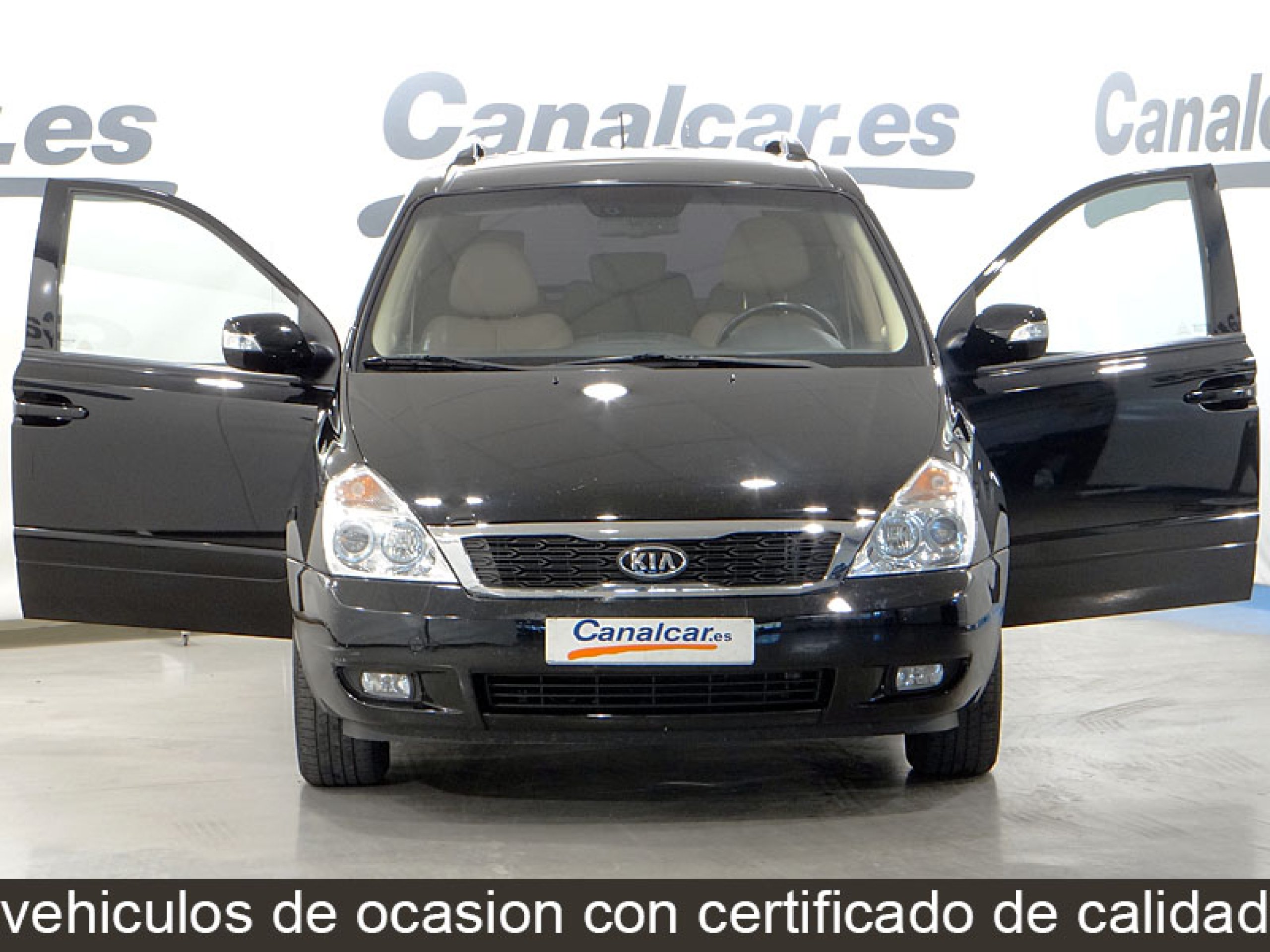 Foto Kia Carnival 4