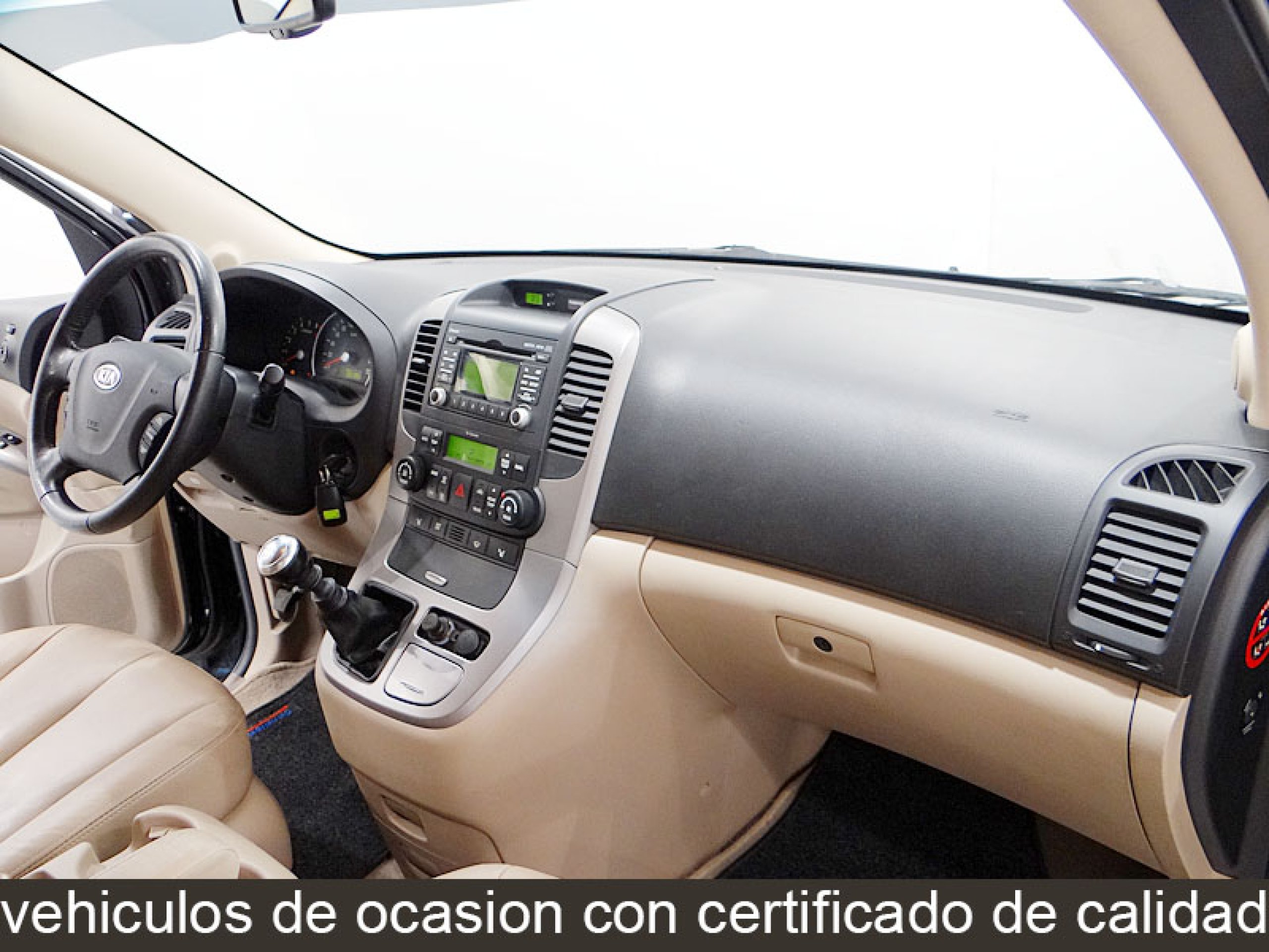 Foto Kia Carnival 22