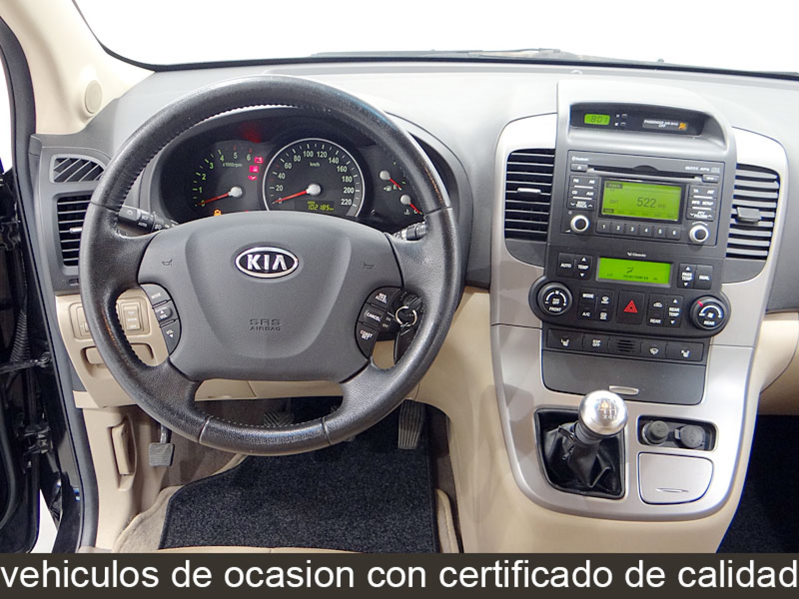 Foto Kia Carnival 24