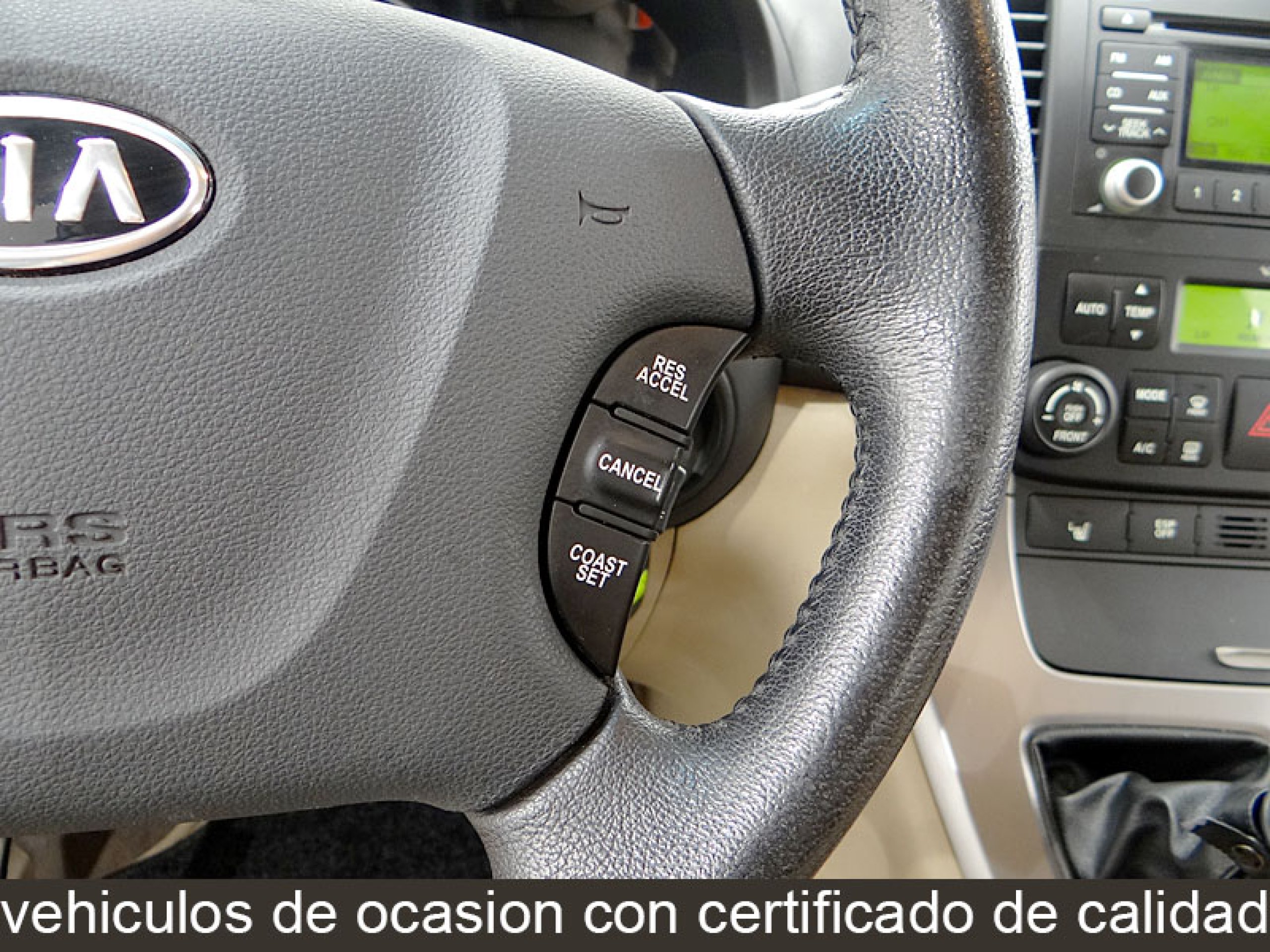 Foto Kia Carnival 31