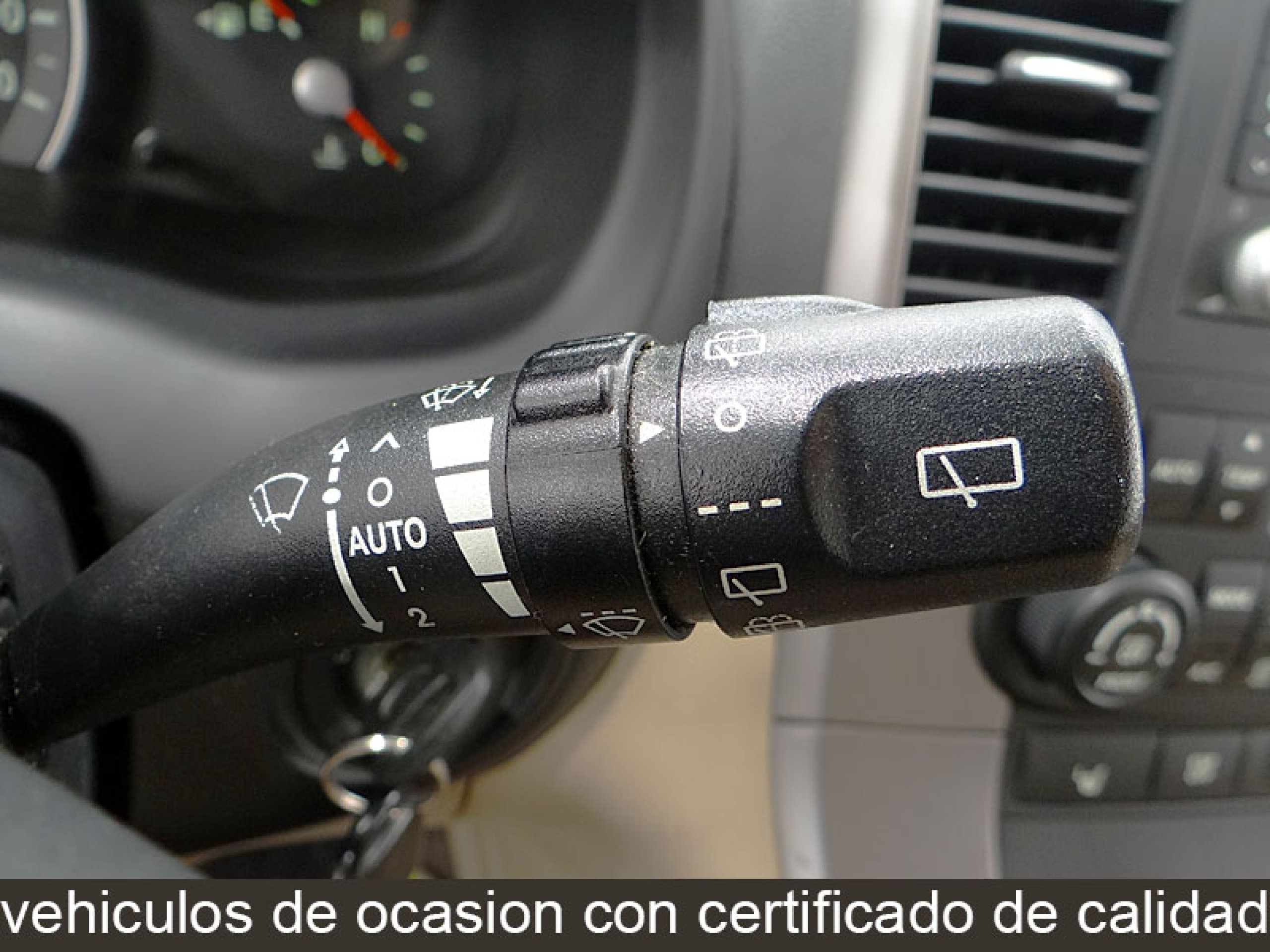 Foto Kia Carnival 33
