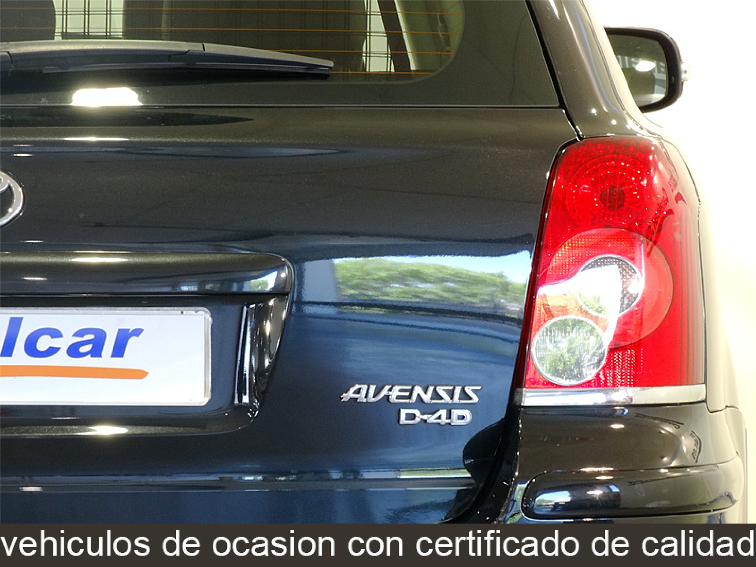 Foto Toyota Avensis 14