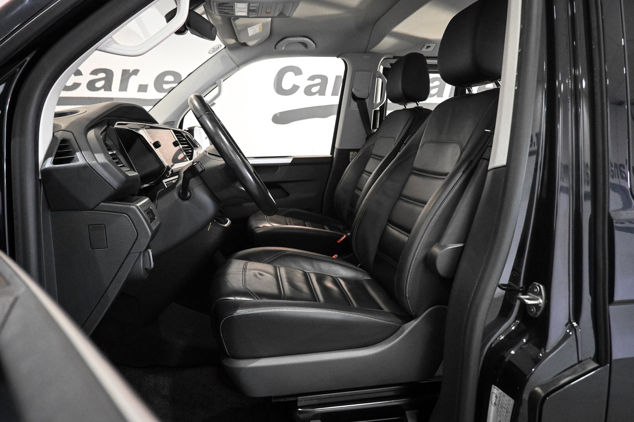 Foto Volkswagen Multivan 11