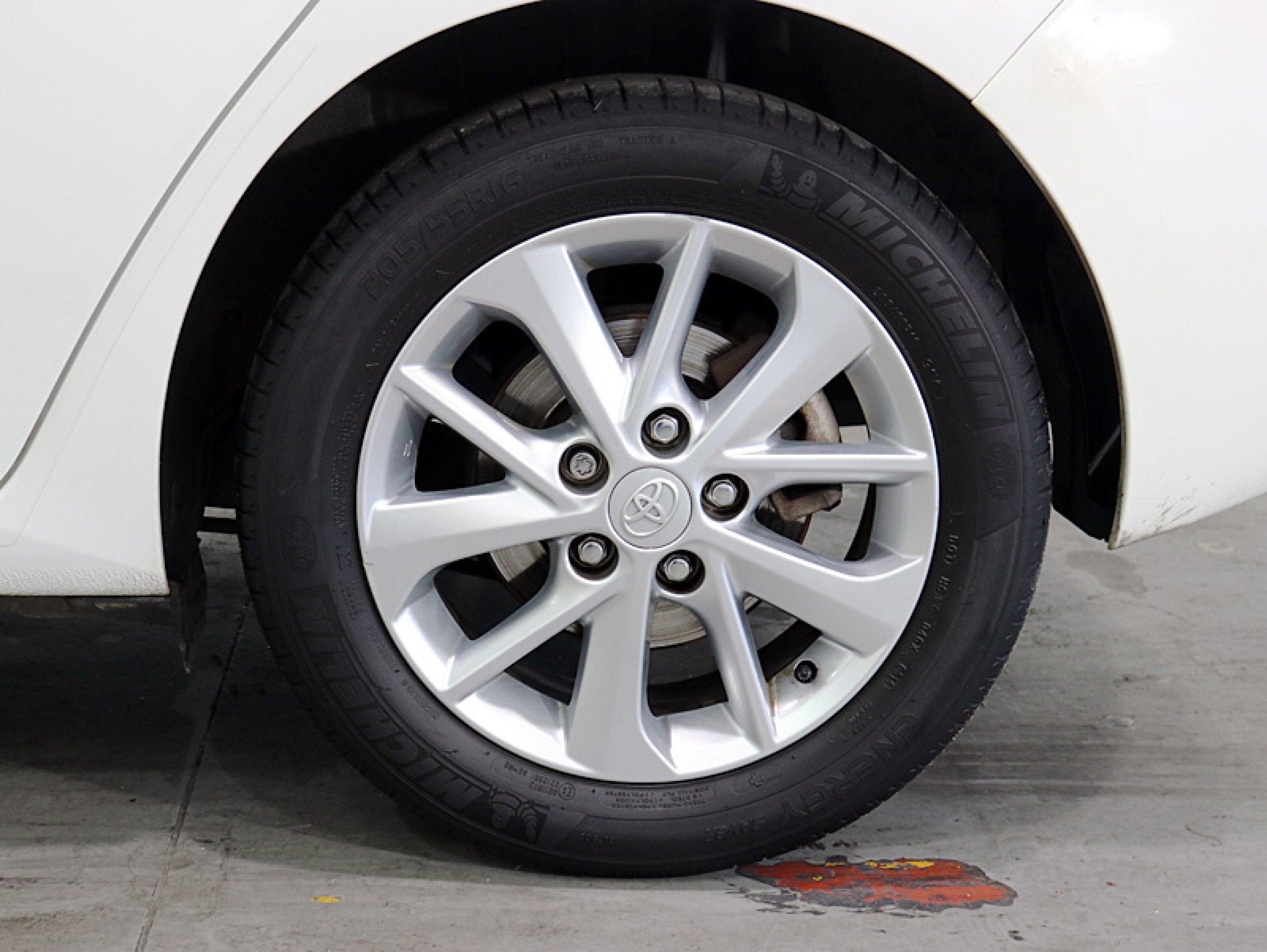 Foto Toyota Auris 24