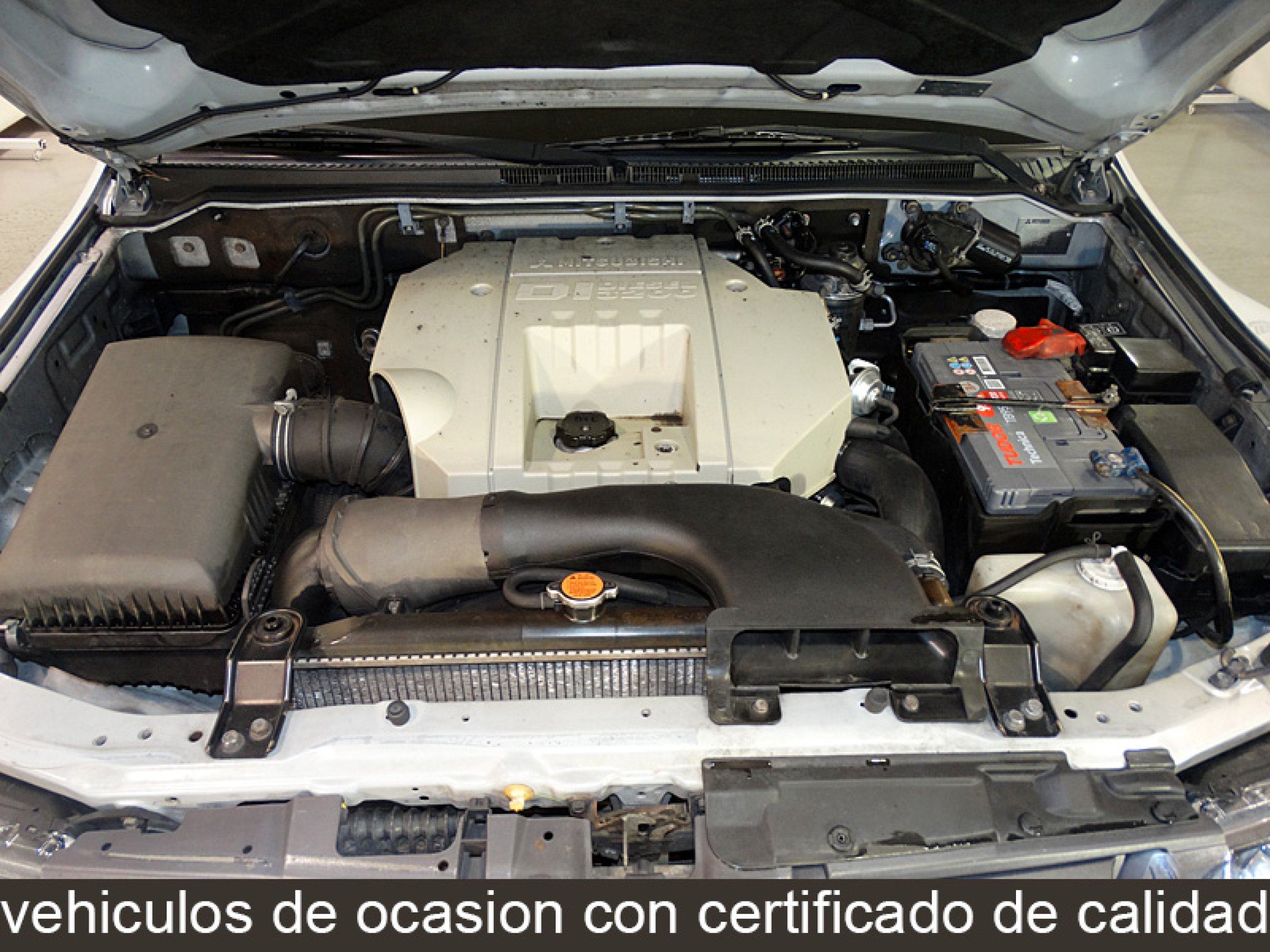 Foto Mitsubishi Montero 8 Foto Mitsubishi Montero 8