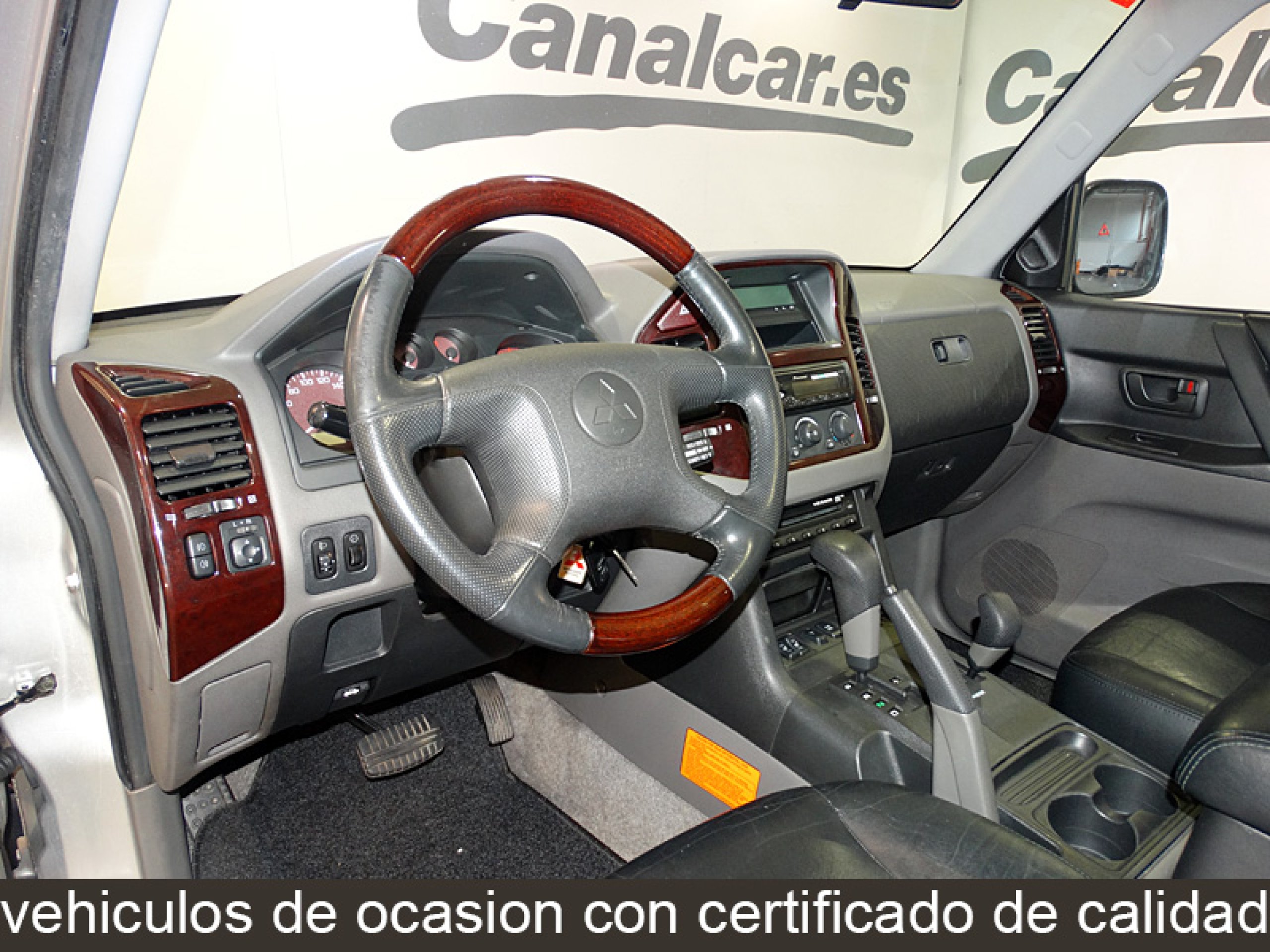 Foto Mitsubishi Montero 13 Foto Mitsubishi Montero 13