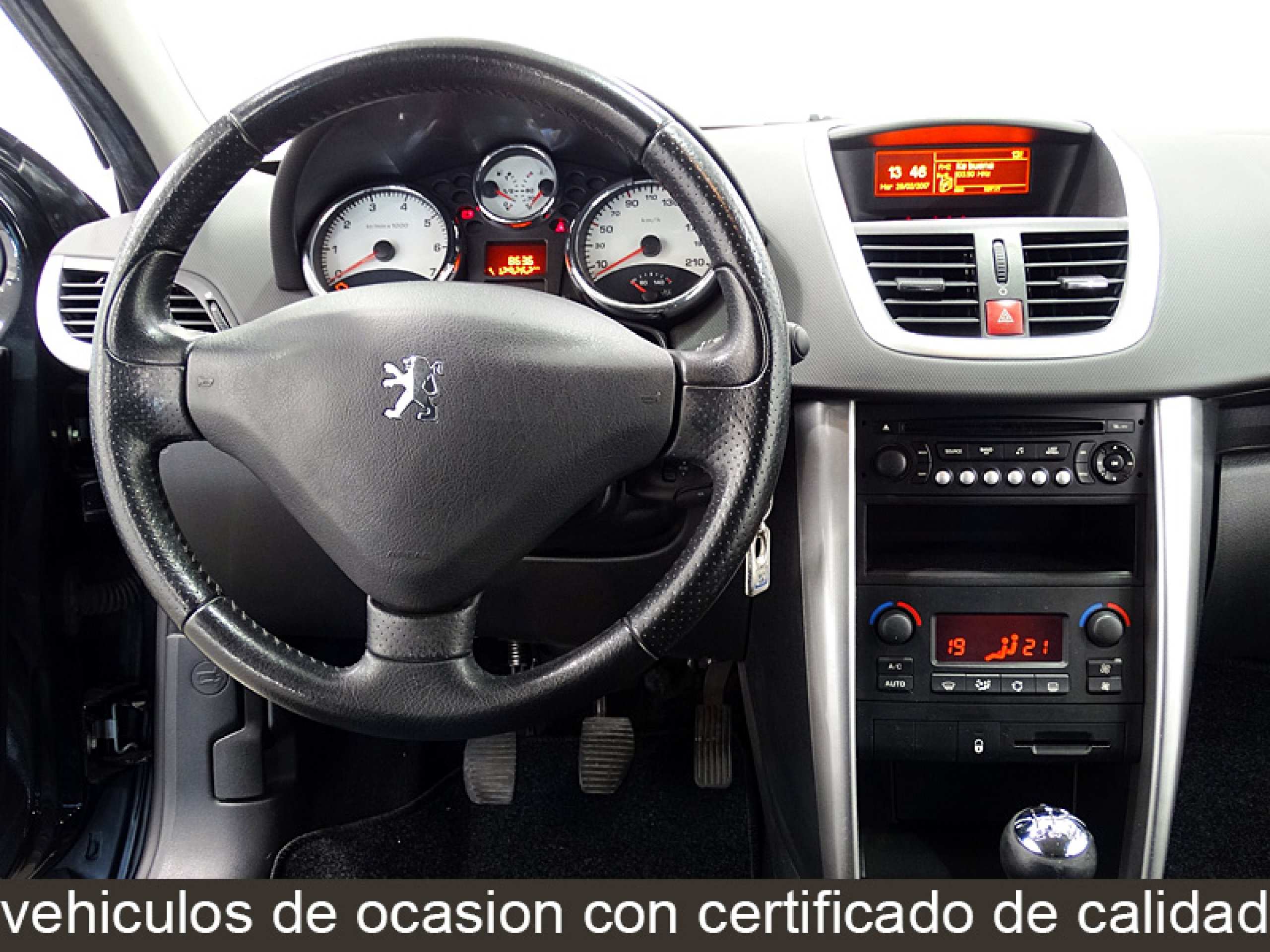 Foto Peugeot 207 26