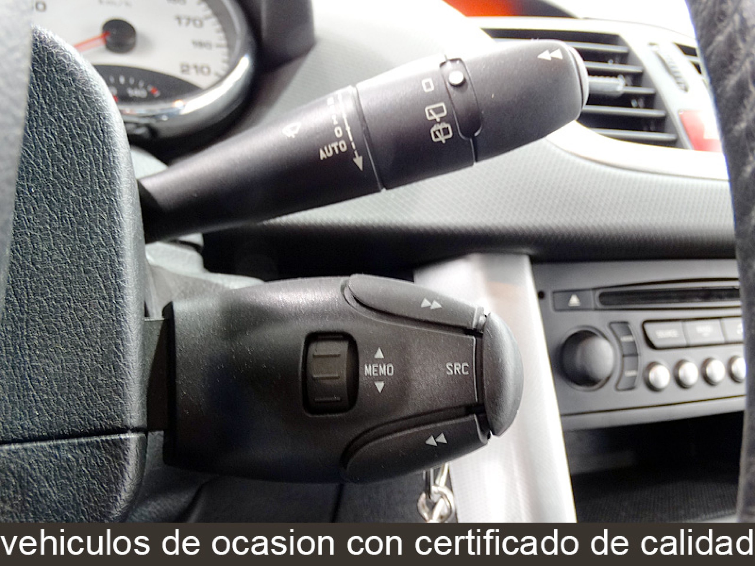 Foto Peugeot 207 29