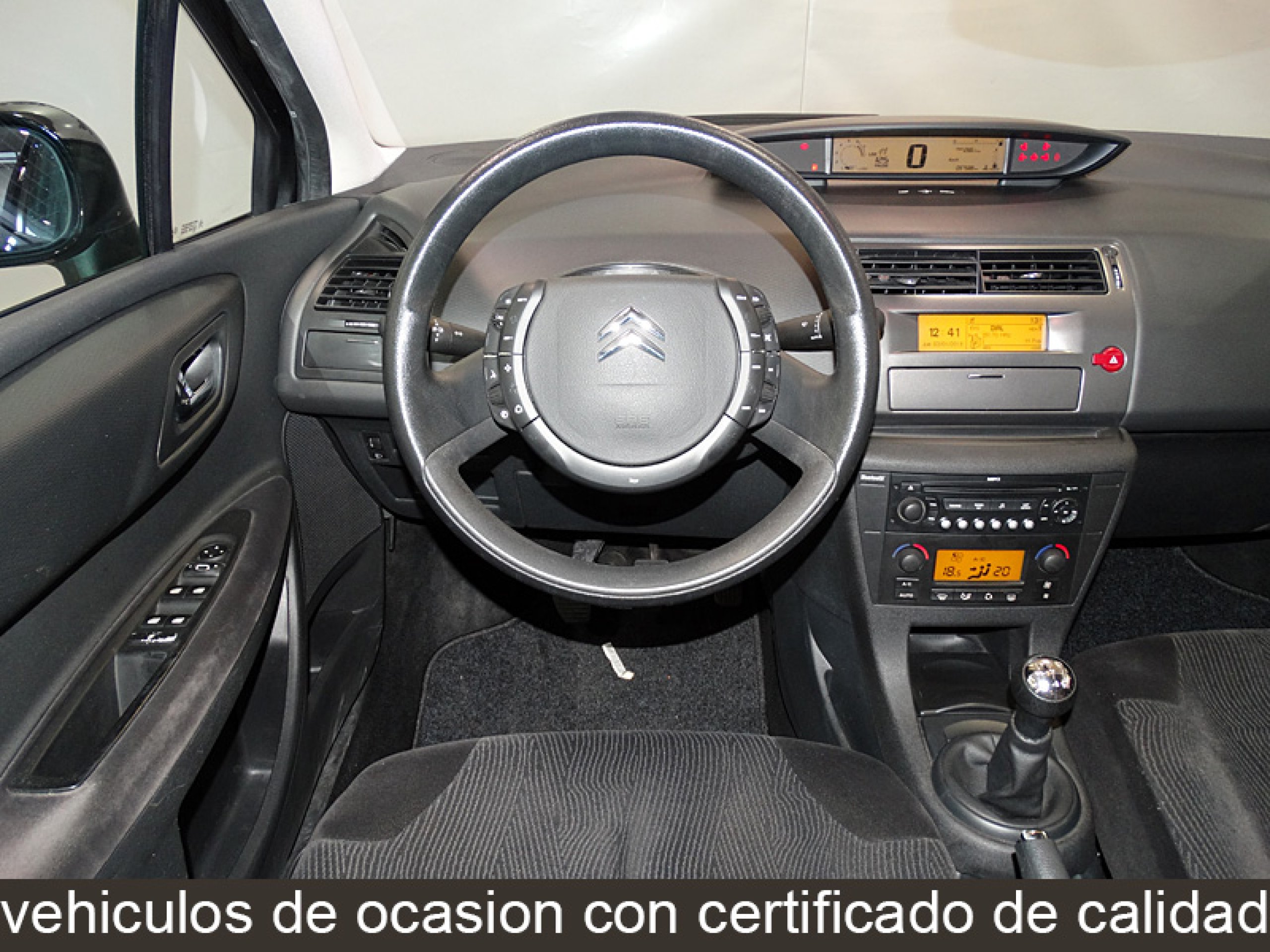 Foto Citroen C4 16