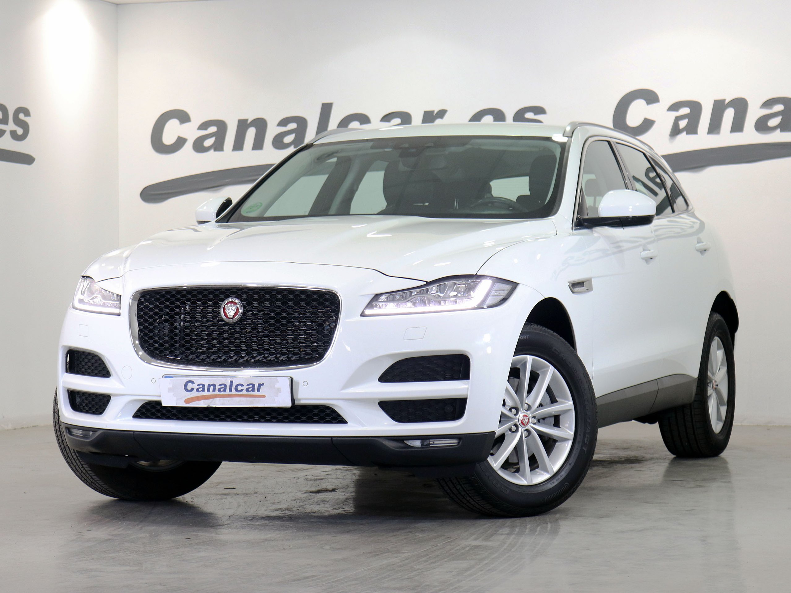 Foto Jaguar F-PACE 1