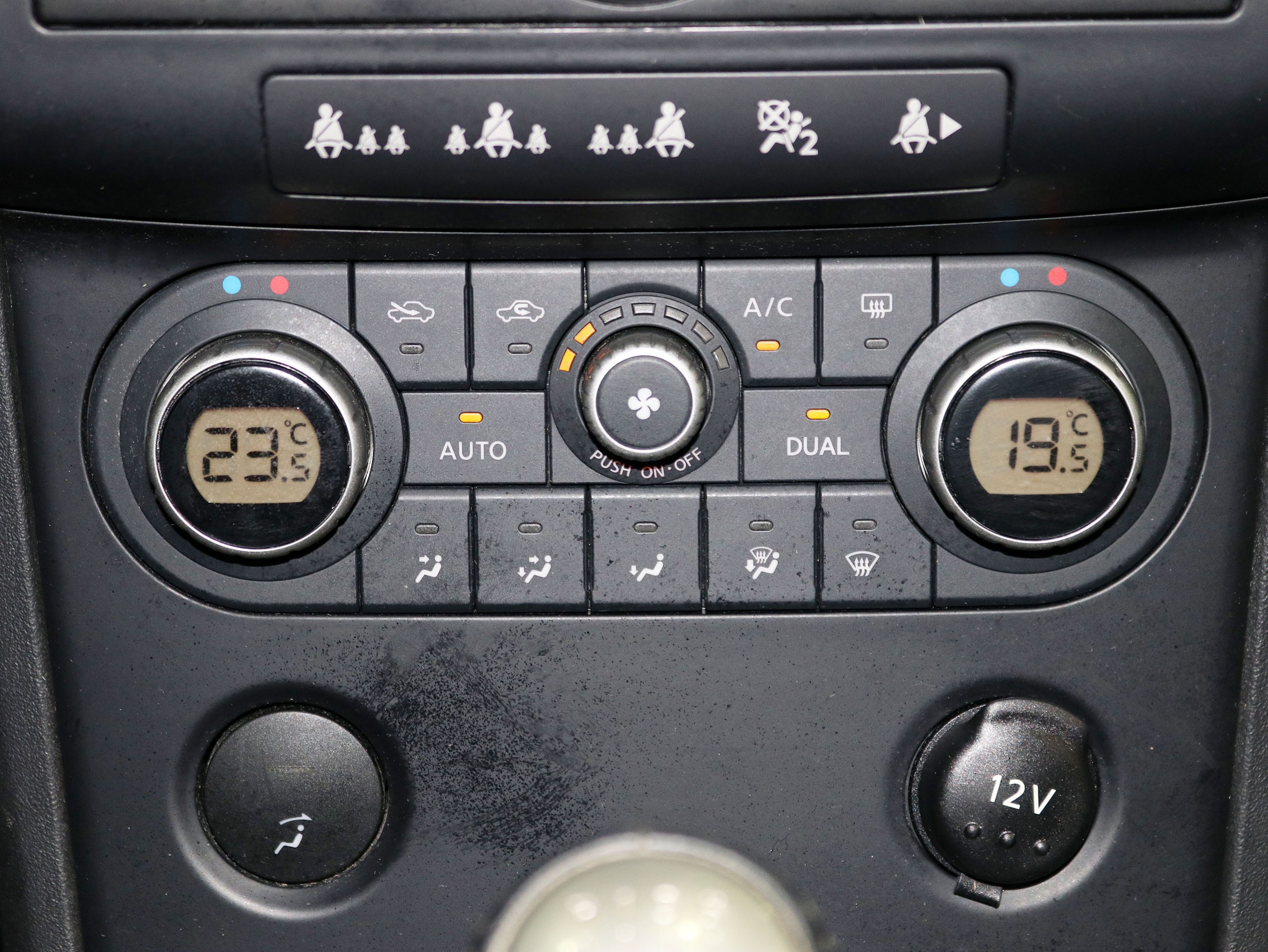 Foto Nissan Qashqai+2 25