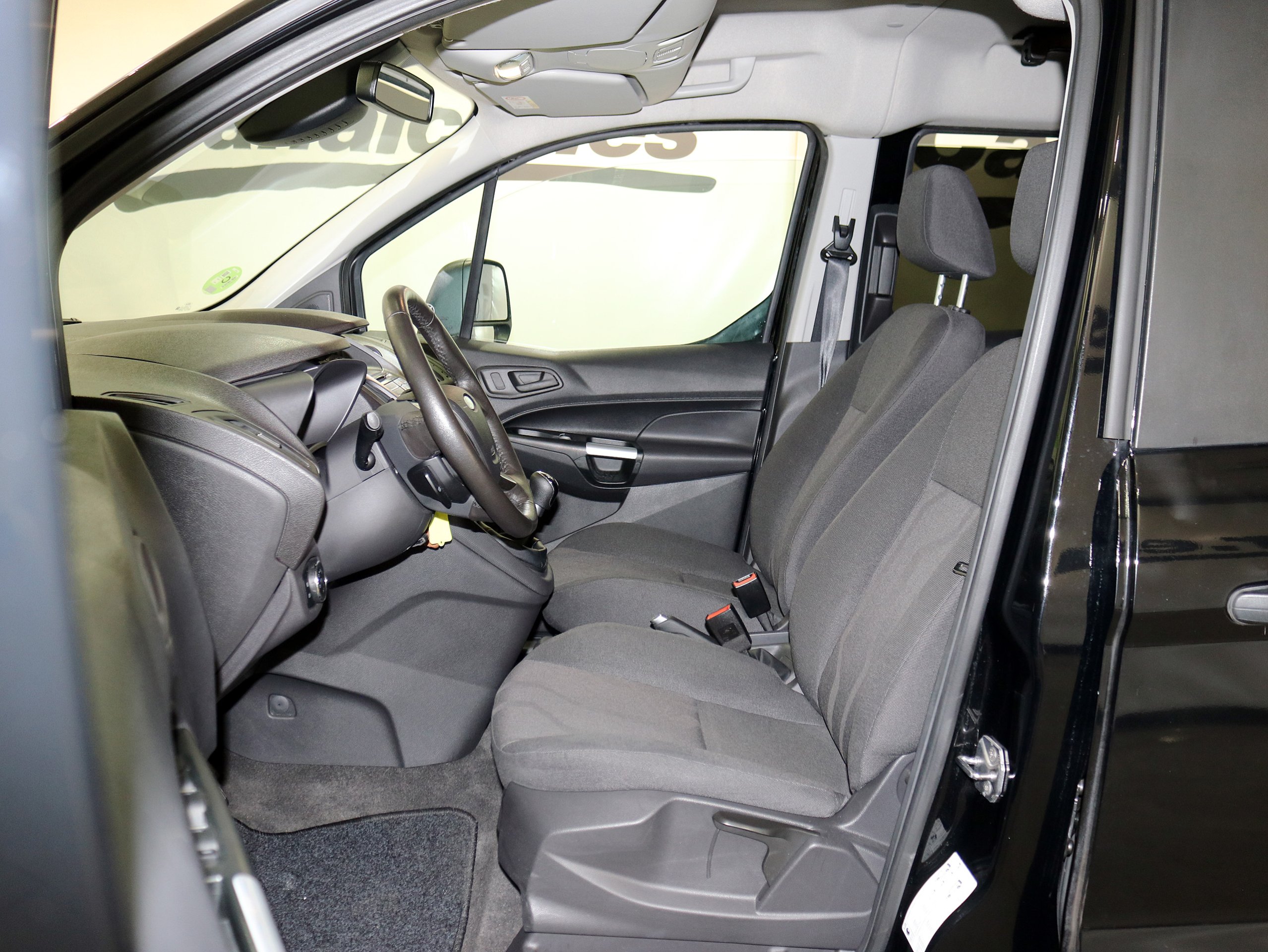 Foto Ford Tourneo 15
